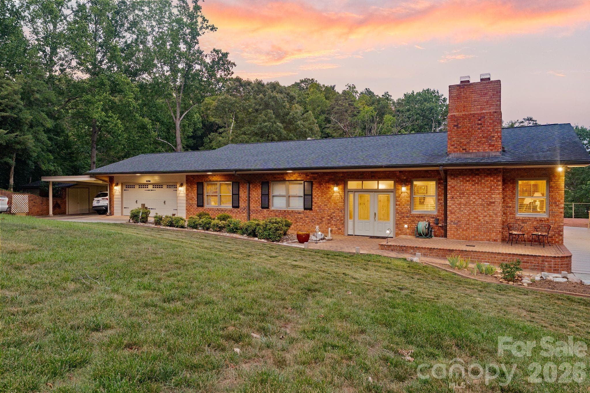 Single Family Residence at Hickory, photo 10 of 48