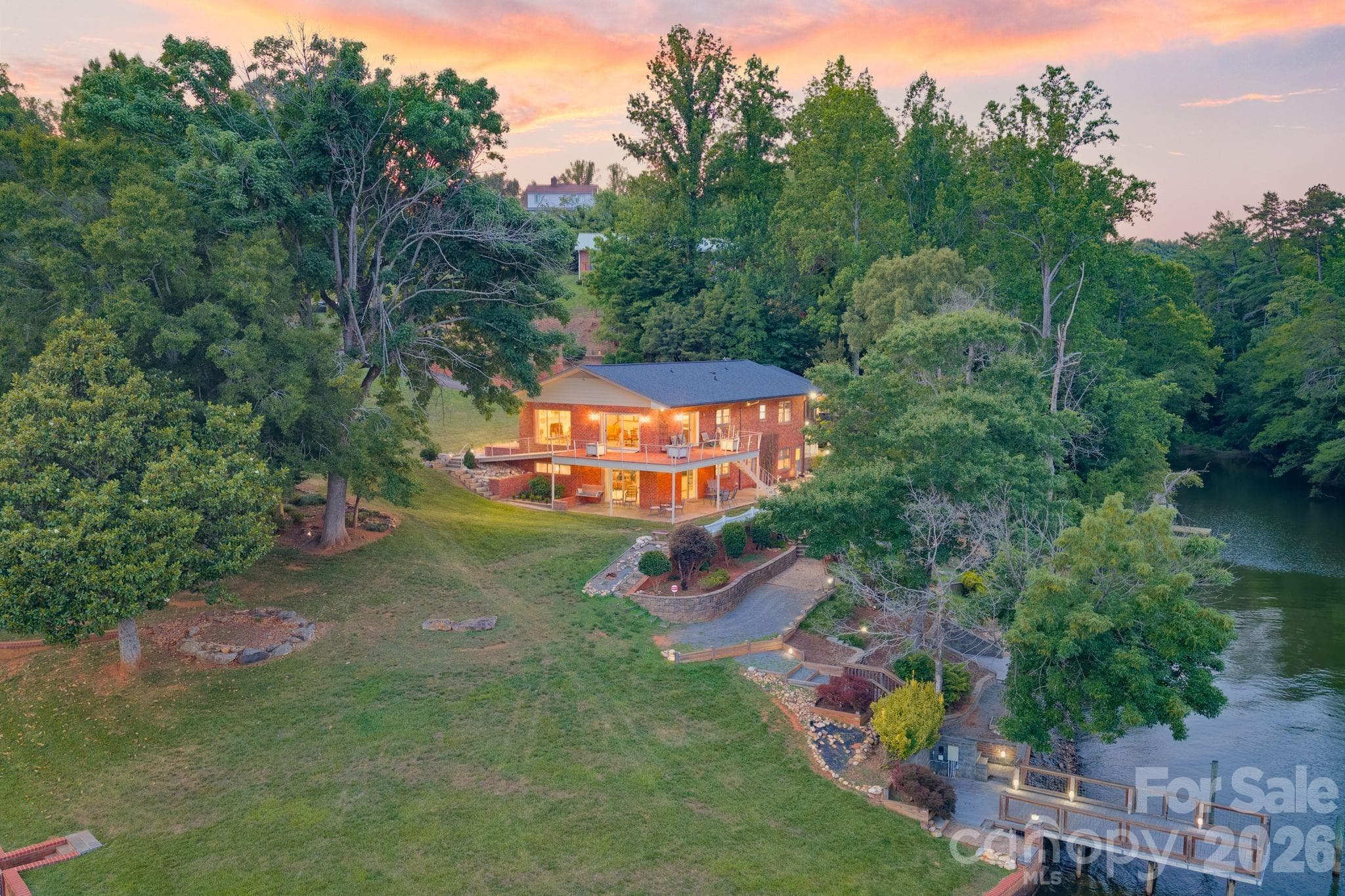 Single Family Residence at Hickory, photo 12 of 48
