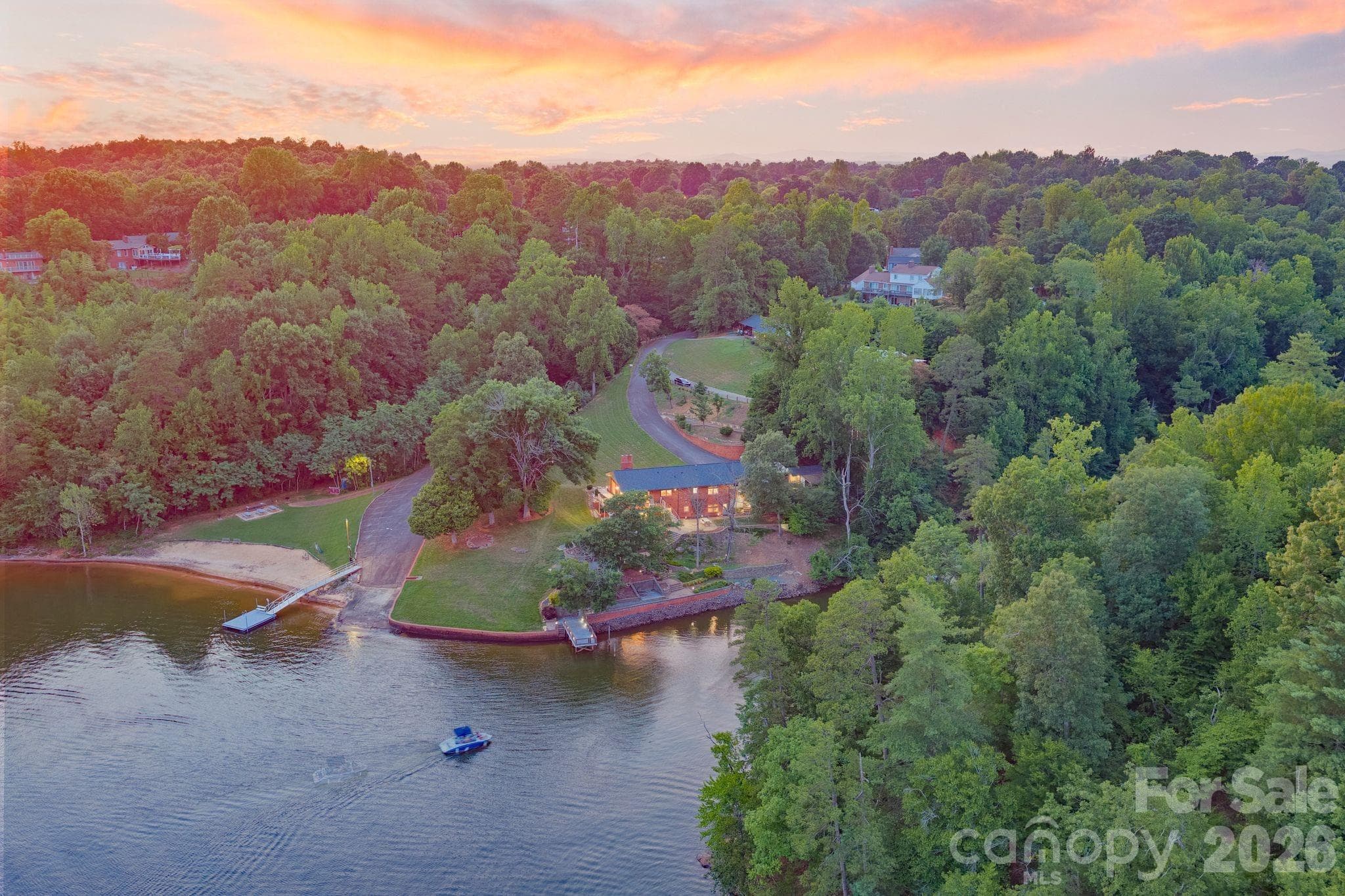 Single Family Residence at Hickory, photo 13 of 48
