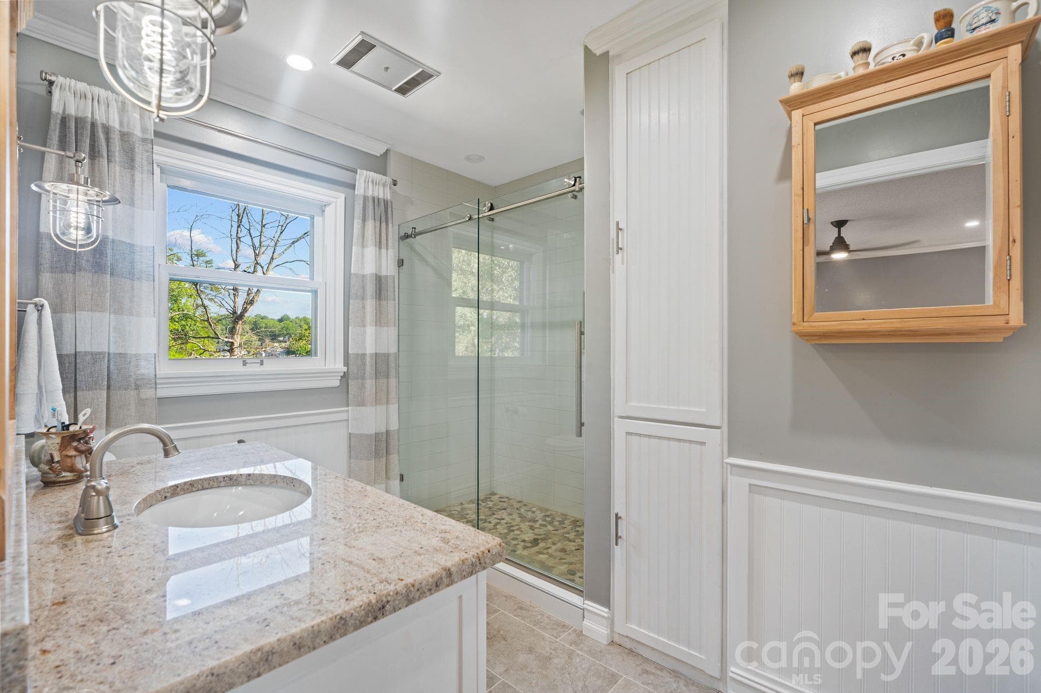 Single Family Residence at Hickory, photo 22 of 48