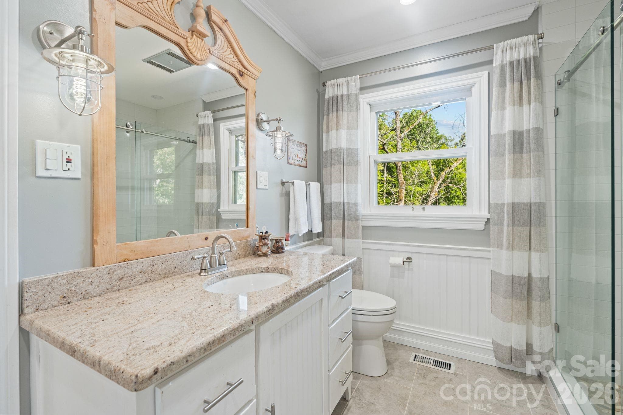 Single Family Residence at Hickory, photo 23 of 48