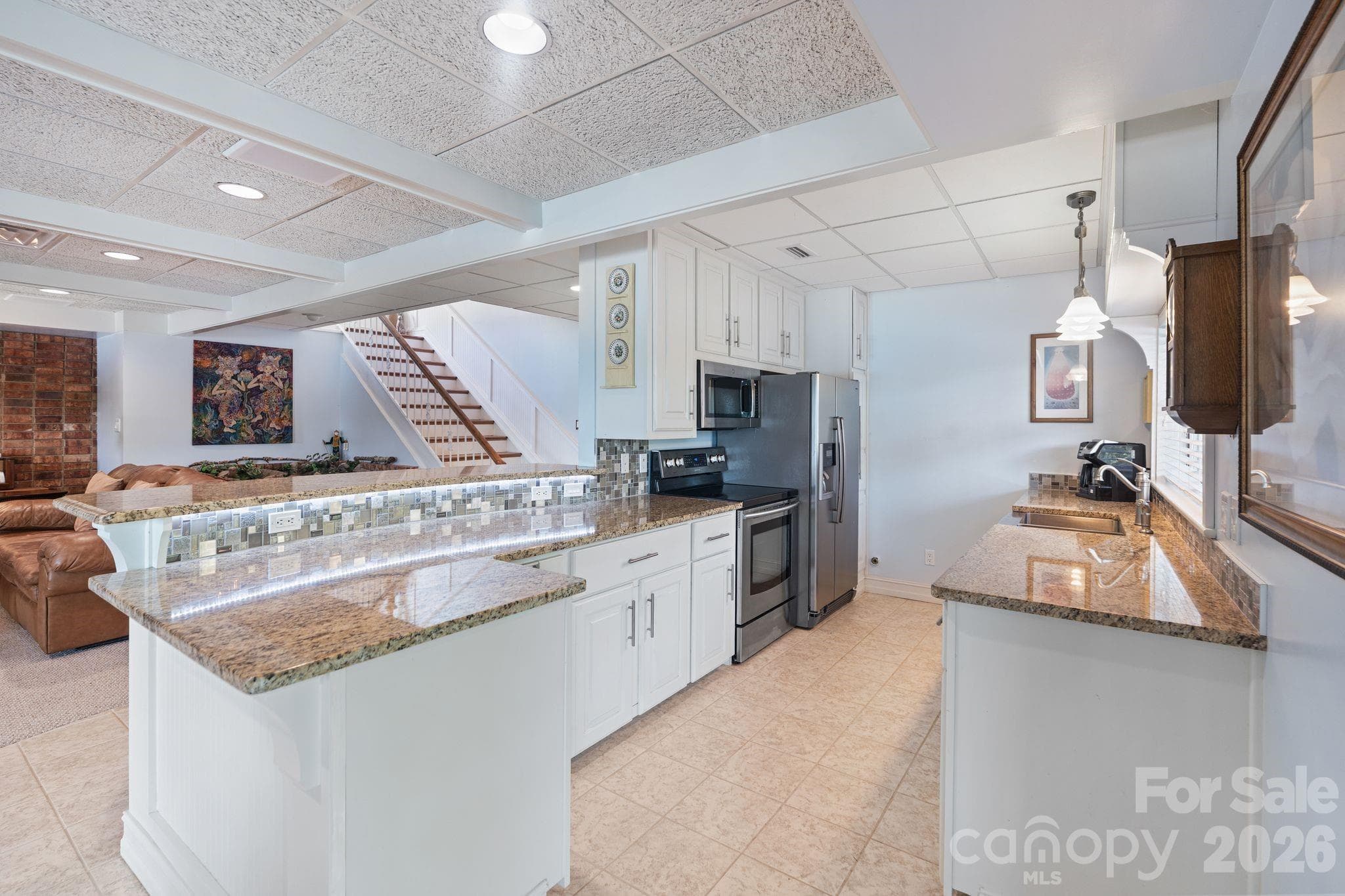 Single Family Residence at Hickory, photo 34 of 48