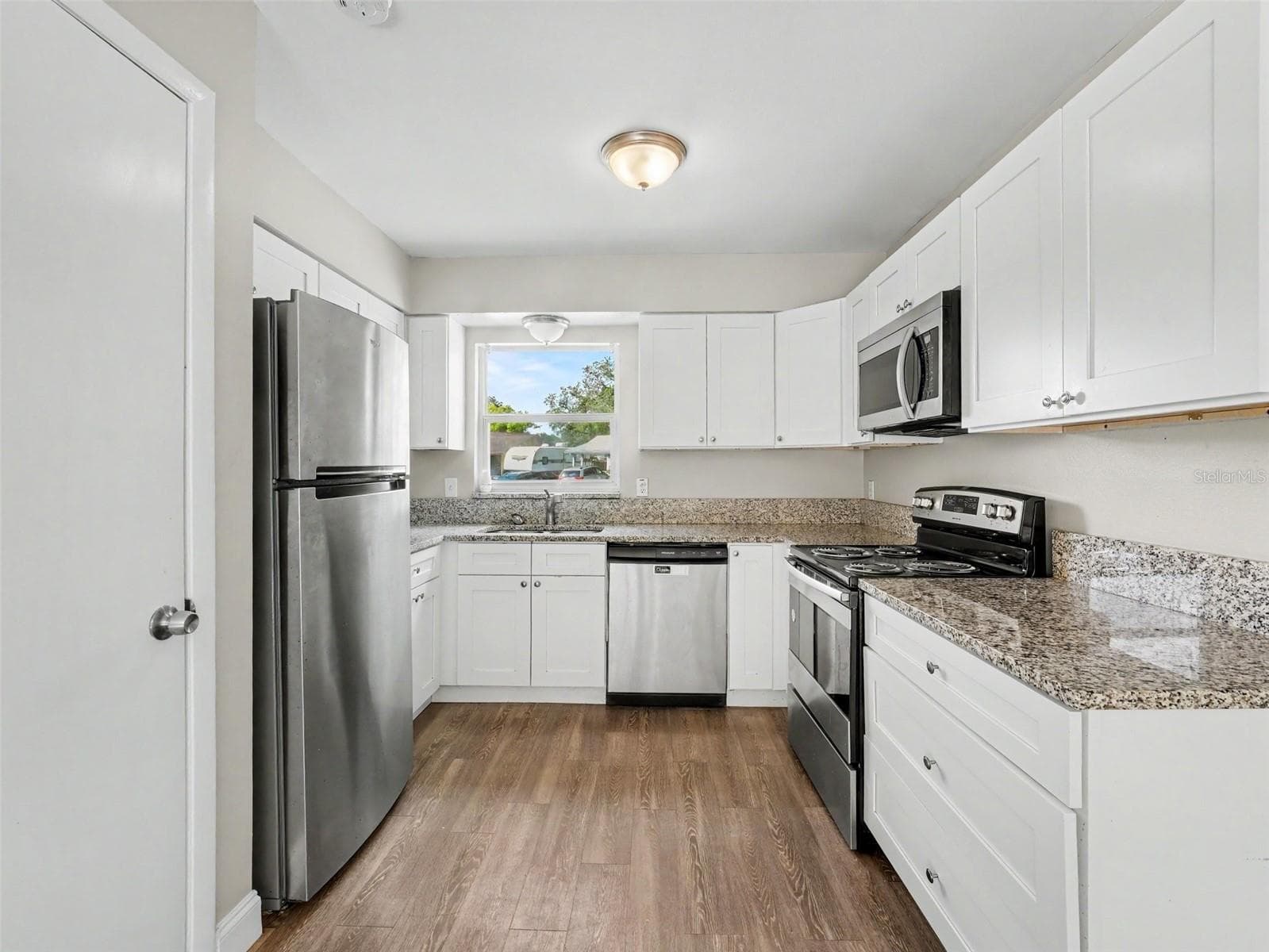 Single Family Residence at 308 VANIMAN AVE, WINTER HAVEN, photo 5 of 20