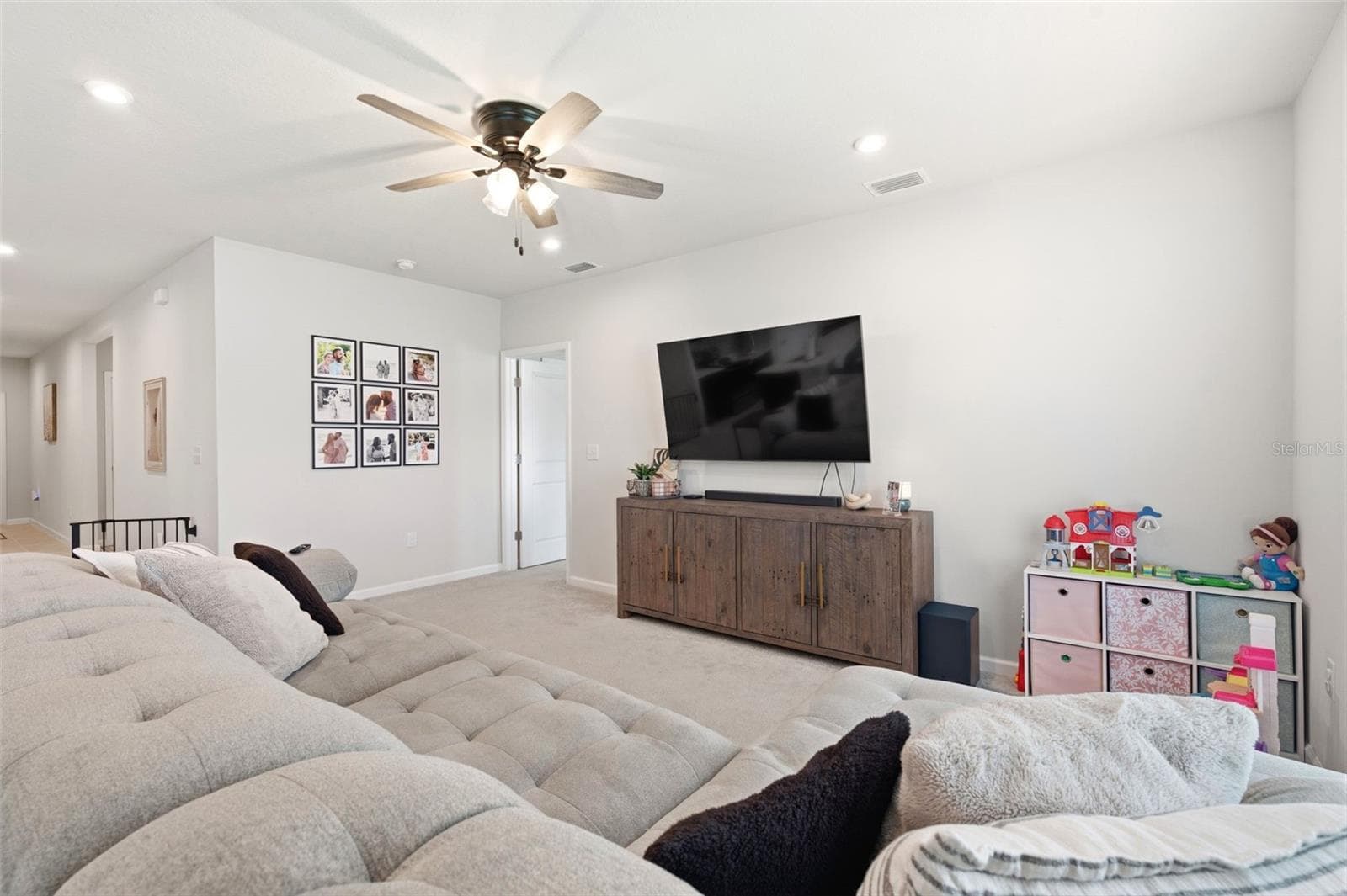 Single Family Residence at 14338 WHITEWATER WAY, BROOKSVILLE, photo 33 of 60