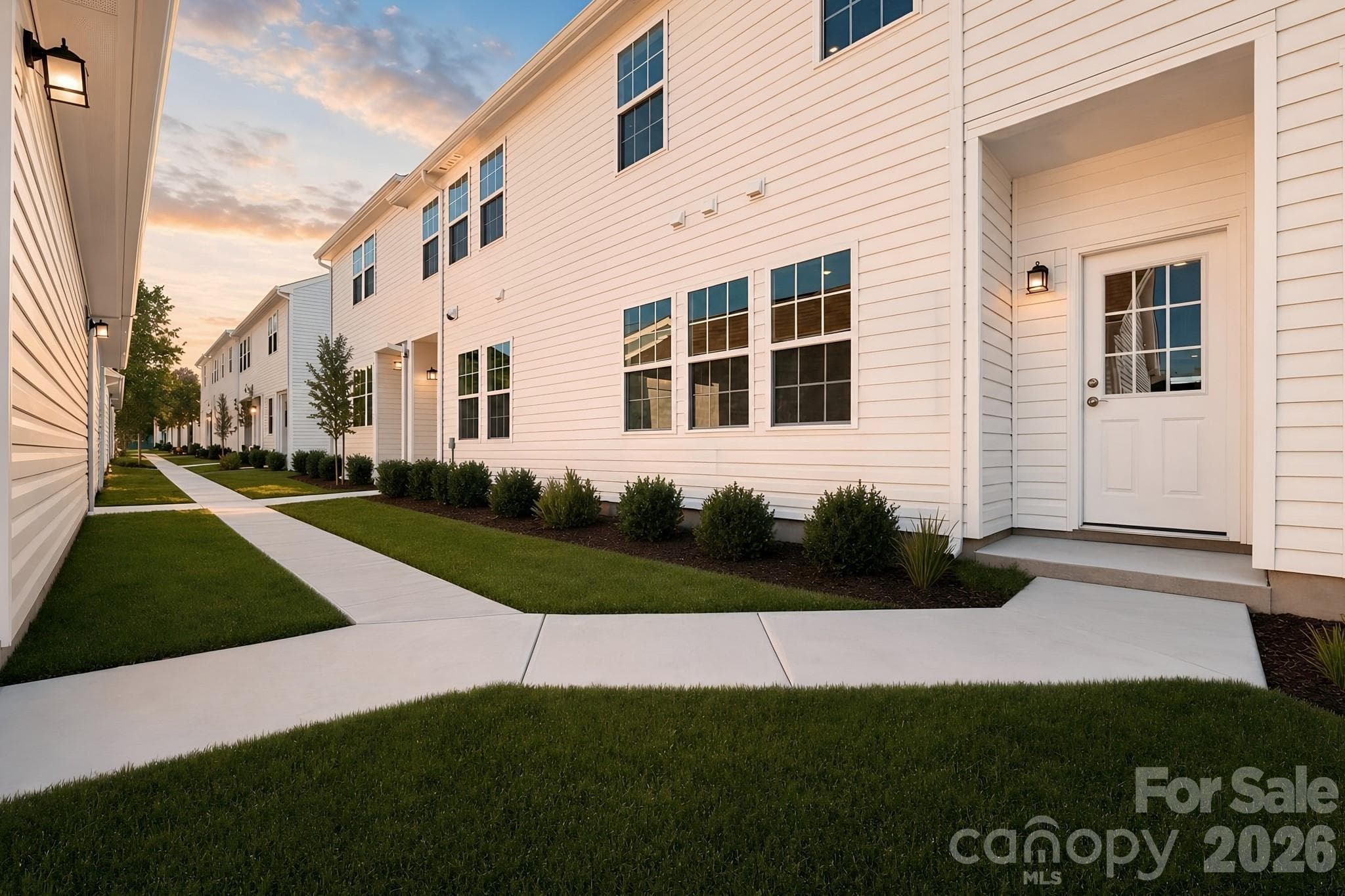 Townhouse at Charlotte, photo 3 of 16