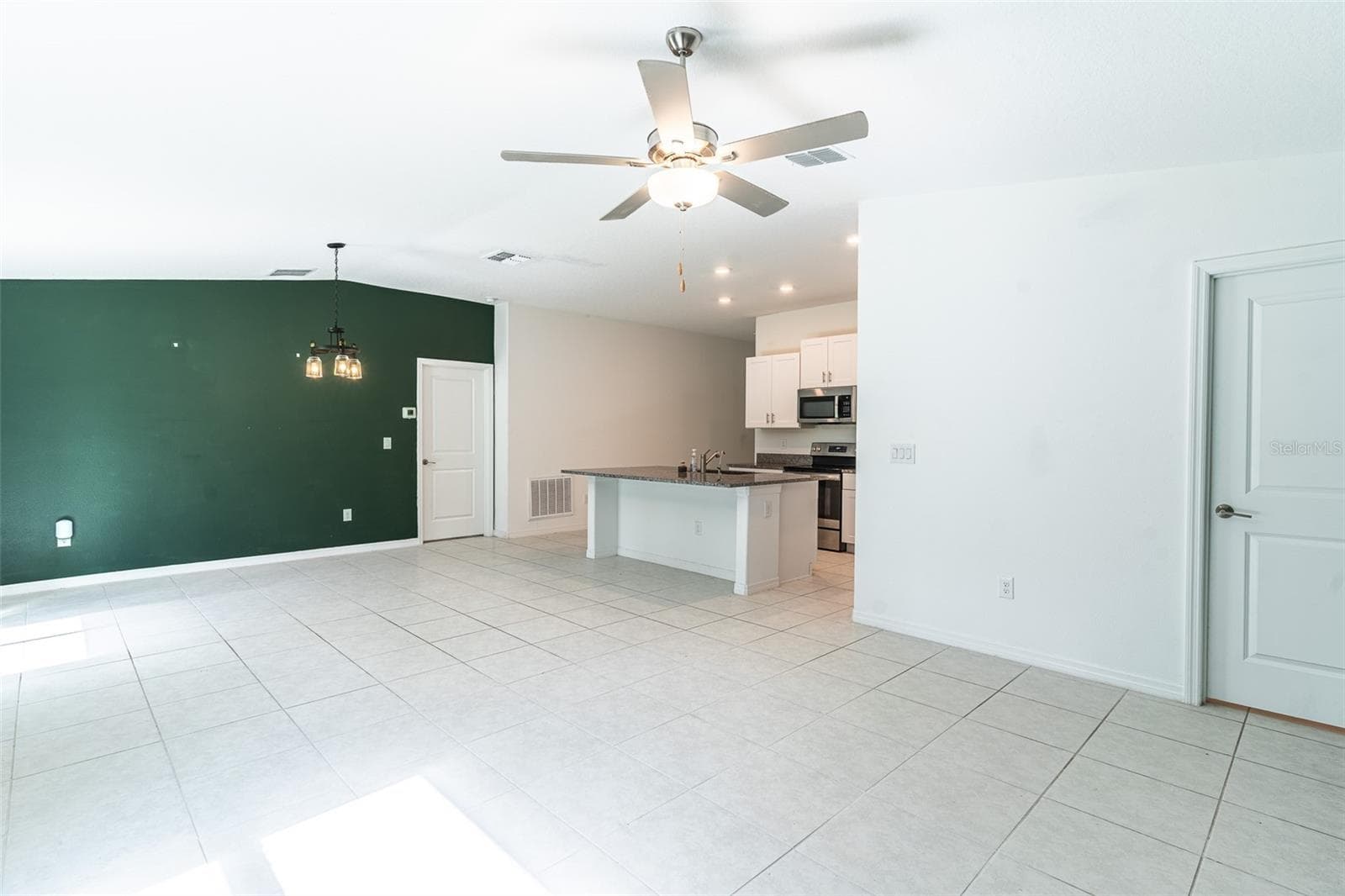 Single Family Residence at 1863 YELLOW TRL, LAKELAND, photo 4 of 25
