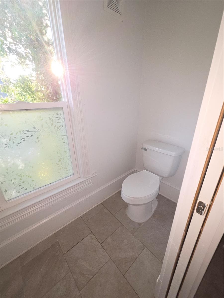 Office at 331 W NEW YORK AVE, DELAND, photo 42 of 60
