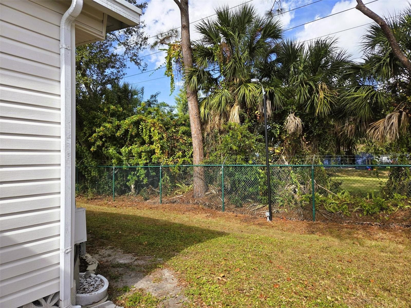Mobile Home at 3383 OAKWOOD BLVD N, SARASOTA, photo 4 of 53