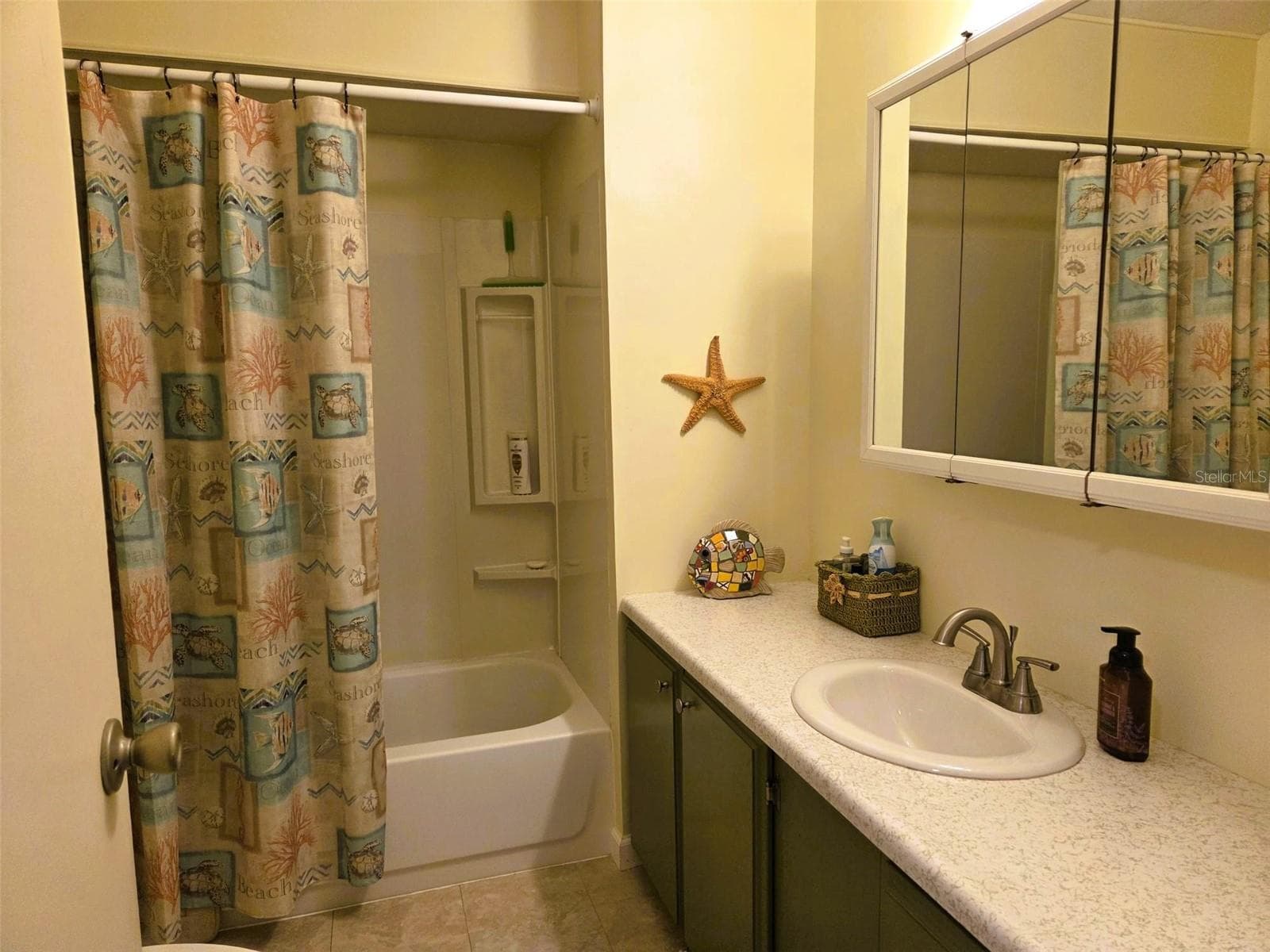 Secondary Bath - 3383 OAKWOOD BLVD N, SARASOTA