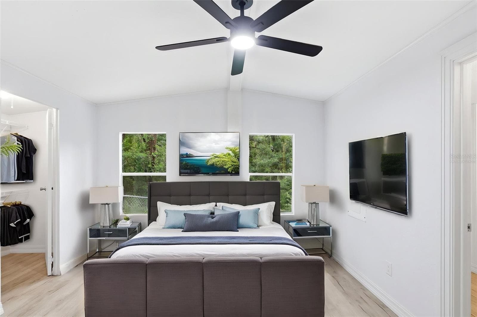 Virtually Staged - 403 ACORN CIR, FRUITLAND PARK