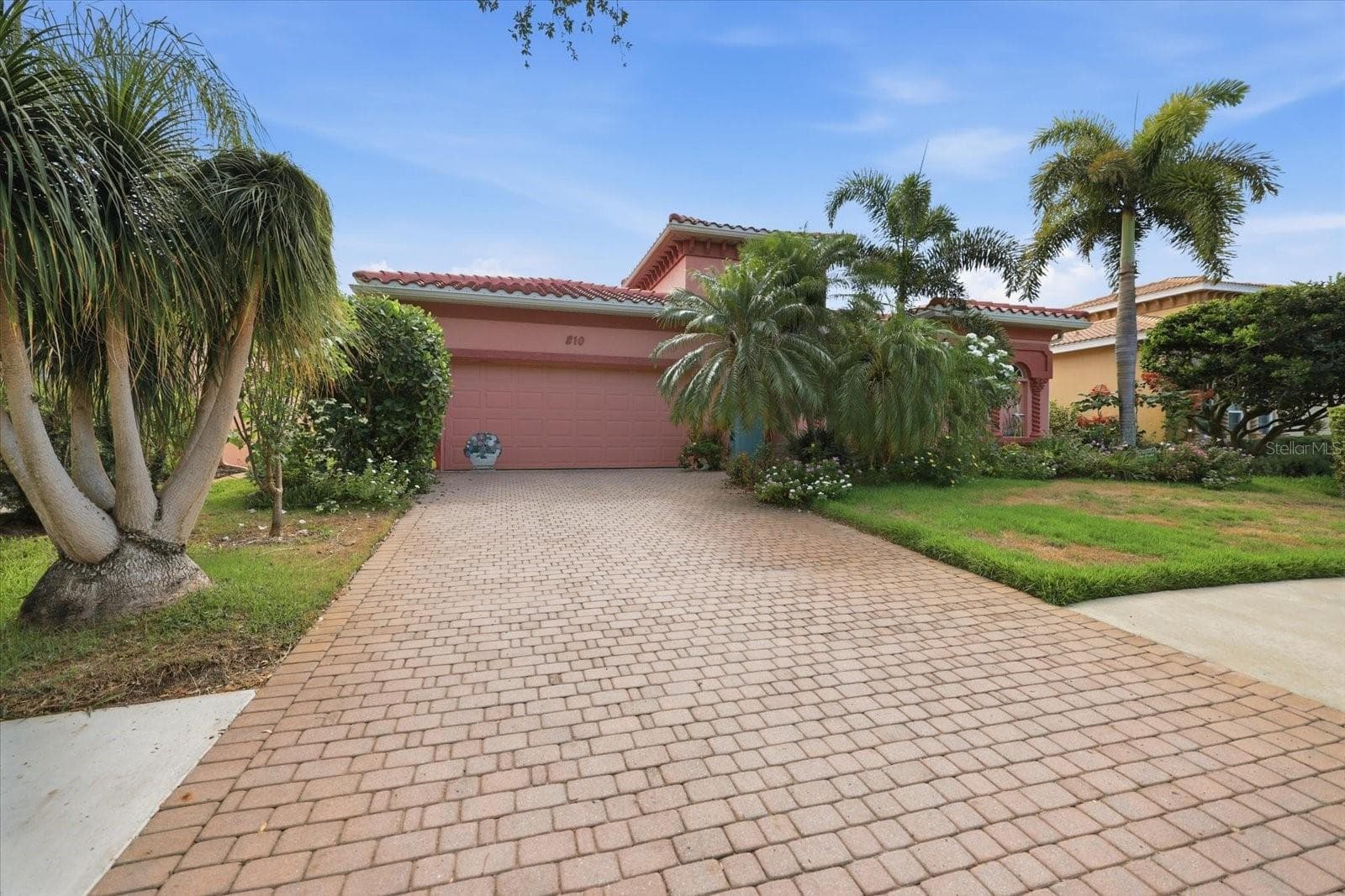 Front of Home - 210 RIO TERRA, VENICE