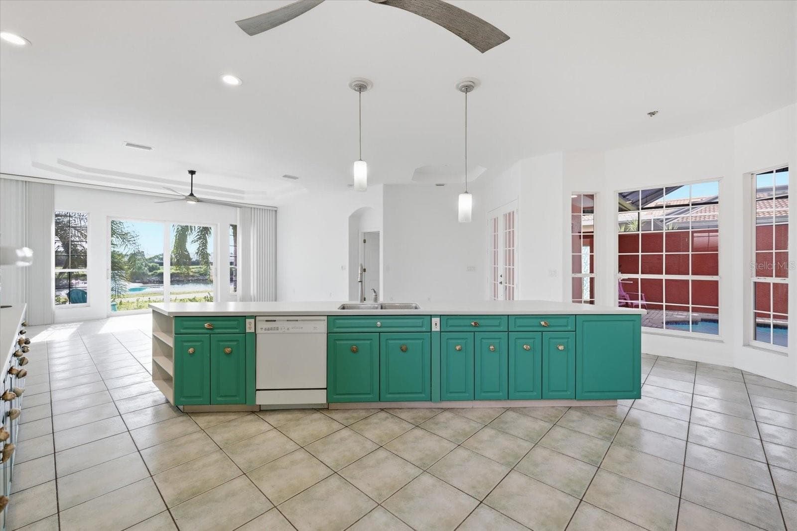 Single Family Residence at 210 RIO TERRA, VENICE, photo 12 of 78