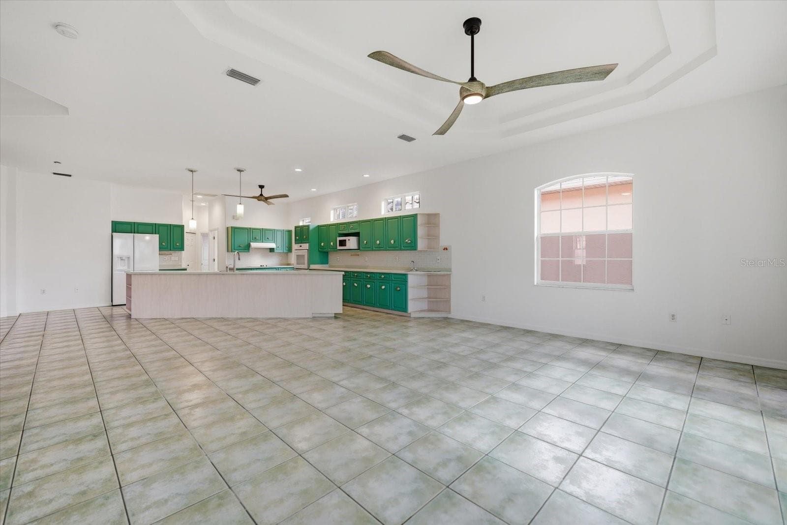 Single Family Residence at 210 RIO TERRA, VENICE, photo 15 of 78
