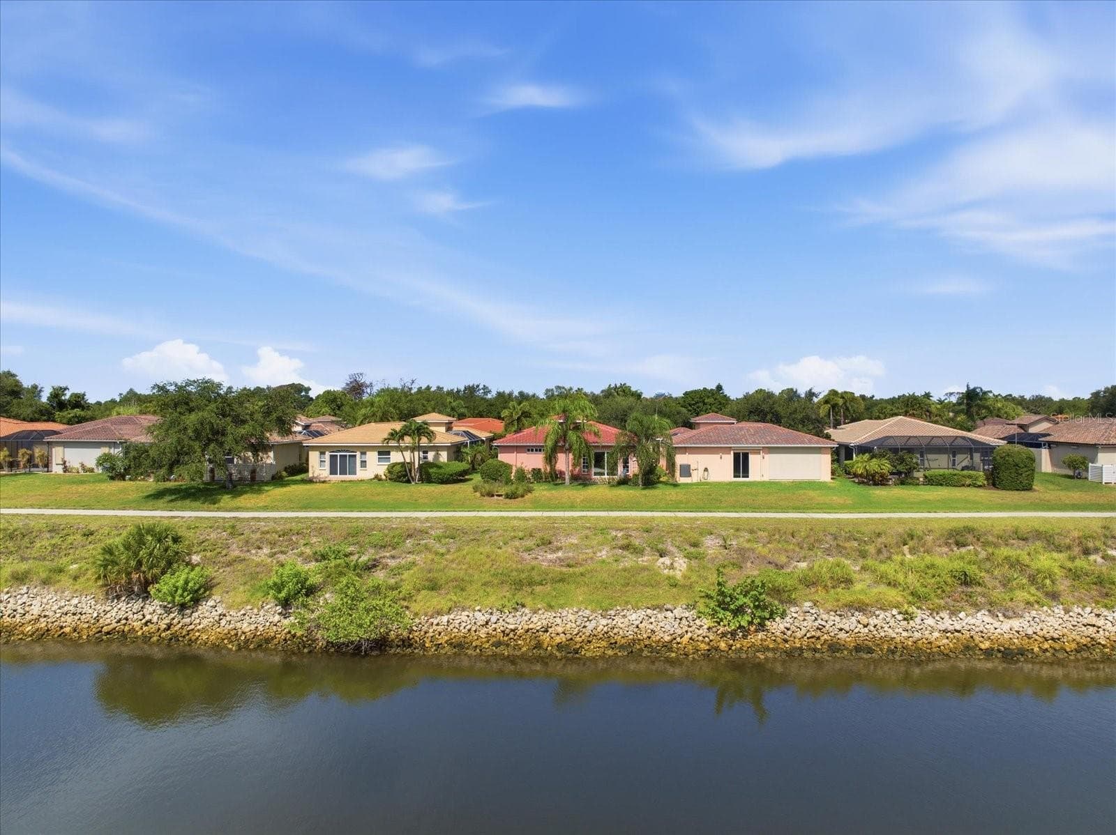 Single Family Residence at 210 RIO TERRA, VENICE, photo 28 of 78