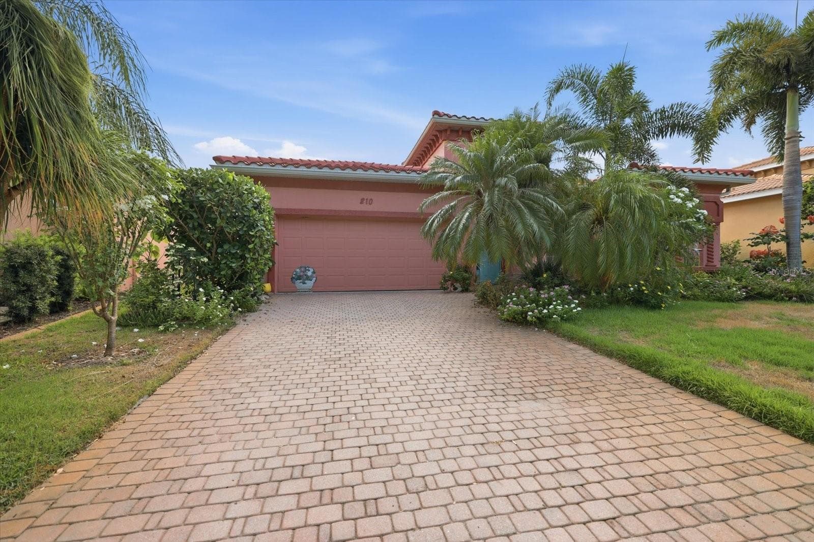 Single Family Residence at 210 RIO TERRA, VENICE, photo 68 of 78