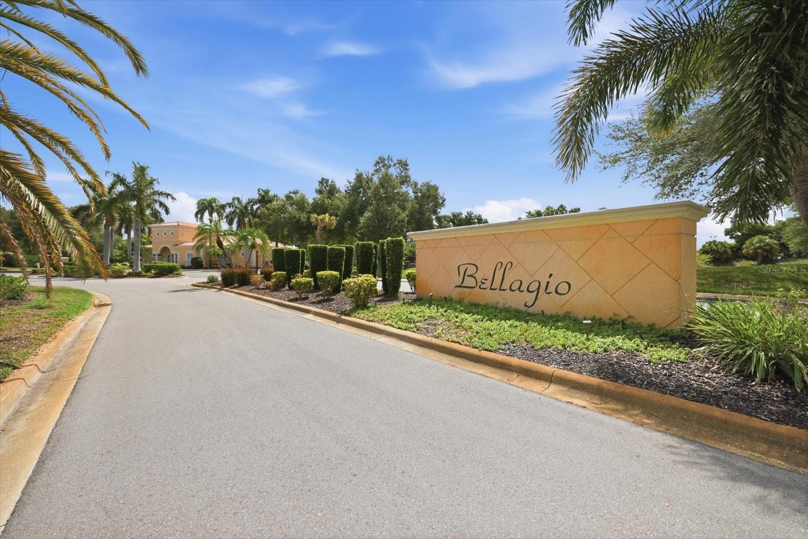 Single Family Residence at 210 RIO TERRA, VENICE, photo 72 of 78