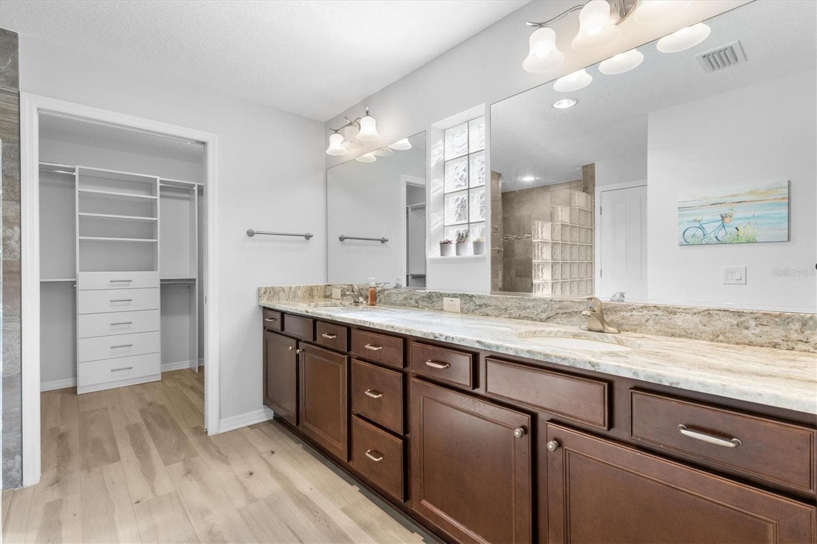Master sinks - 3461 EARL WAY, THE VILLAGES