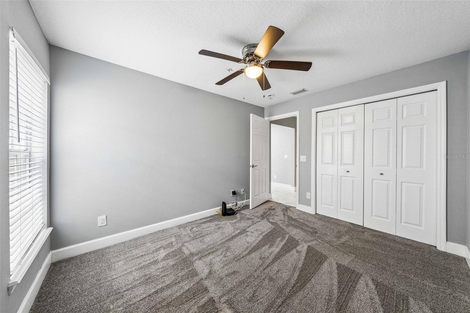 Townhouse at 2613 ESPANA CT, TAMPA, photo 6 of 37