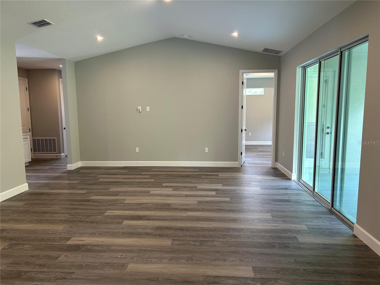Single Family Residence at 8038 N VOYAGER DR, DUNNELLON, photo 3 of 15