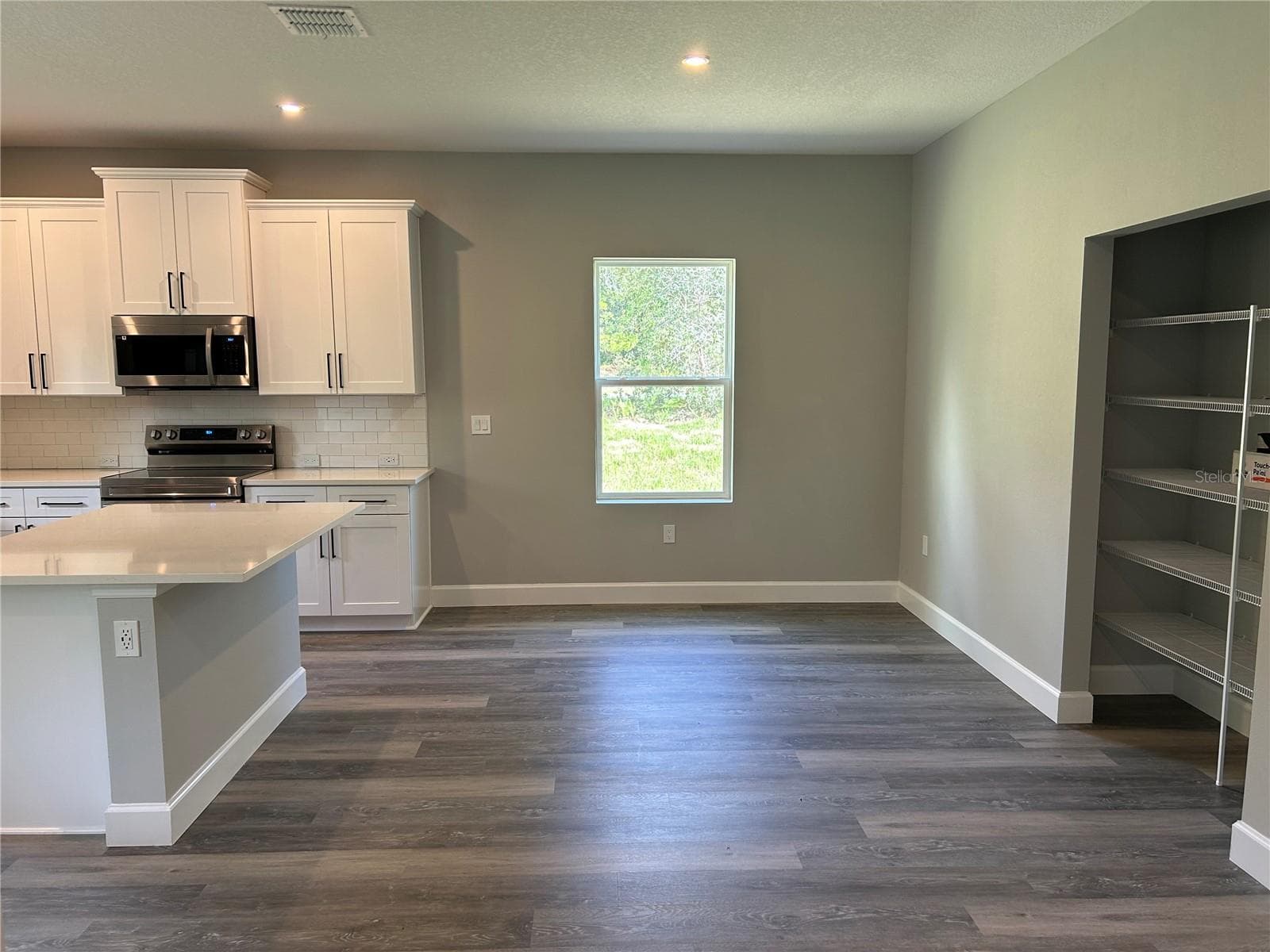 Single Family Residence at 8038 N VOYAGER DR, DUNNELLON, photo 5 of 15
