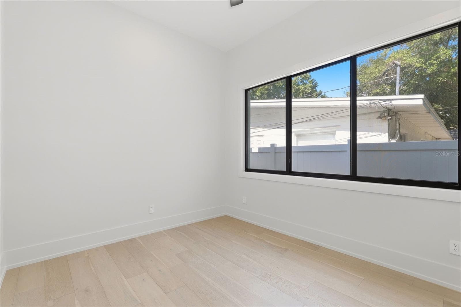 Second downstairs bedroom - 809 E CHURCH ST, ORLANDO