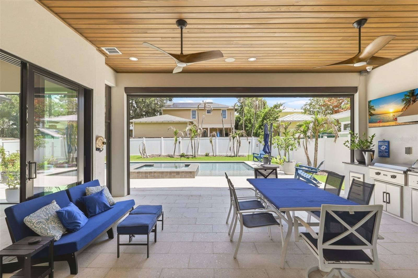Oversized lanai area with cypress tongue and groove ceilings & retractable screens - 809 E CHURCH ST, ORLANDO