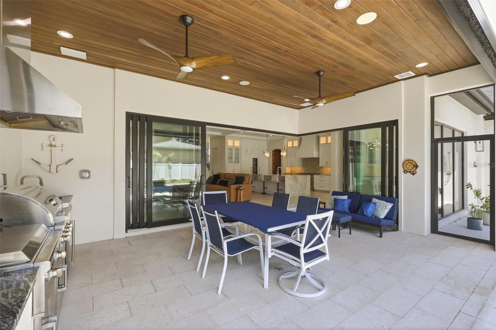 Complete summer kitchen - 809 E CHURCH ST, ORLANDO