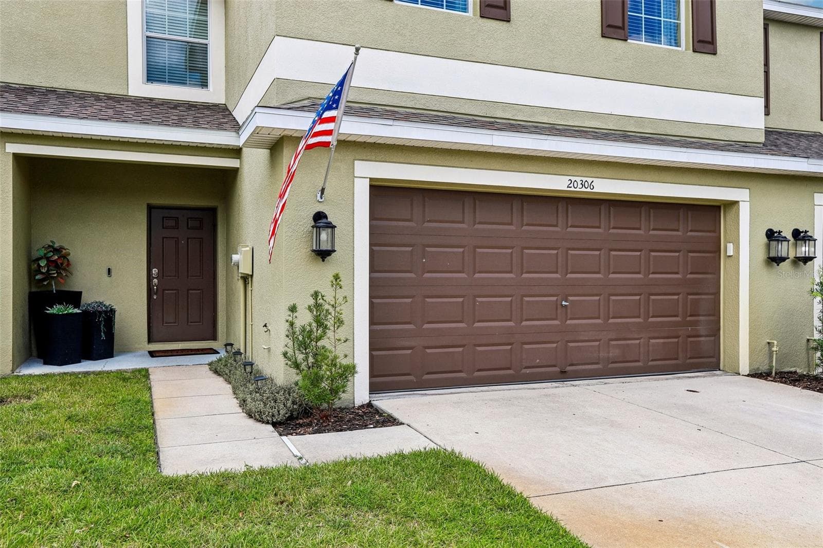 Townhouse at 20306 STARFINDER WAY, TAMPA, photo 3 of 28