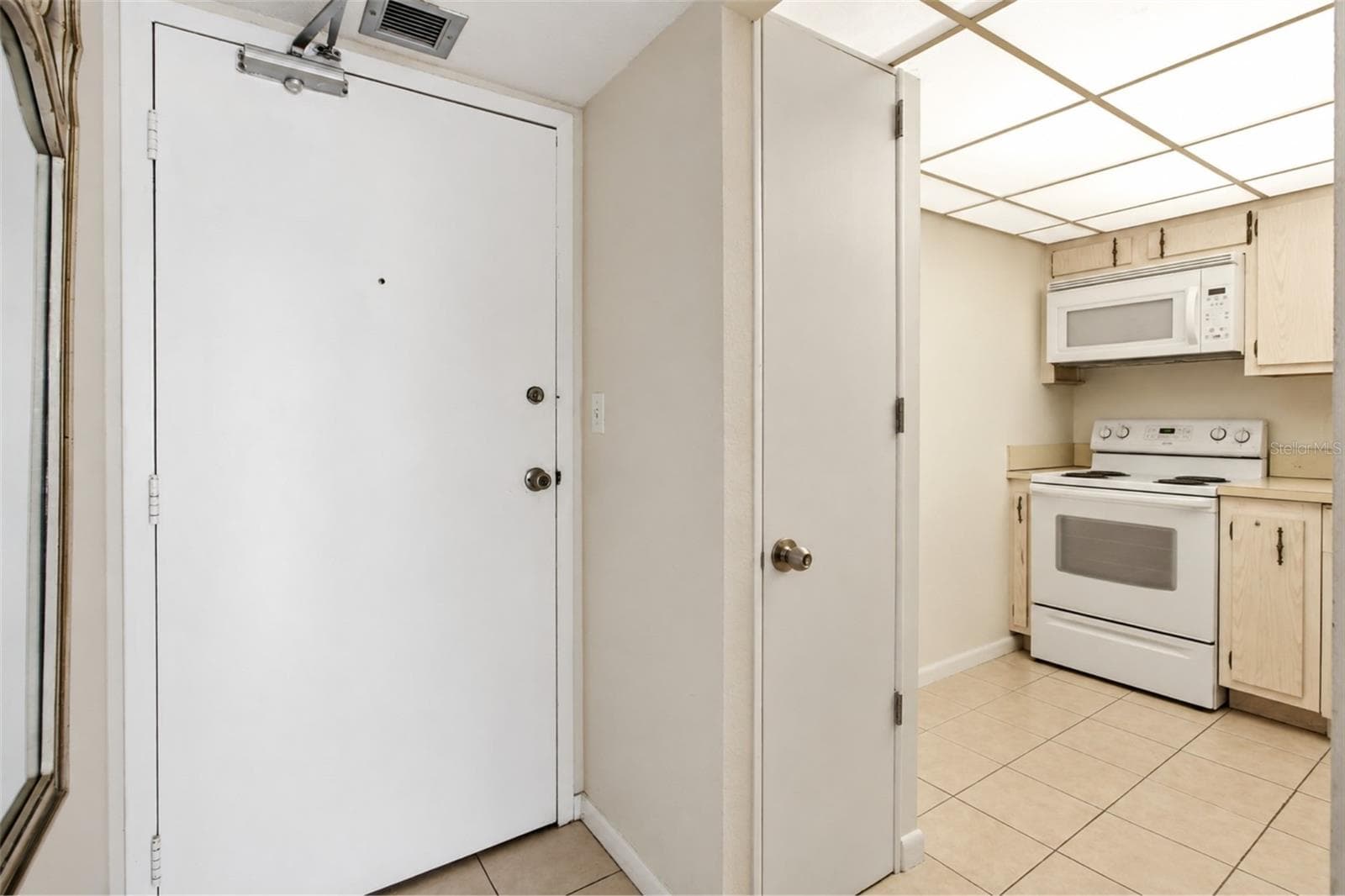 Condominium at 3540 S OCEAN BLVD #808W, PALM BEACH, photo 6 of 31