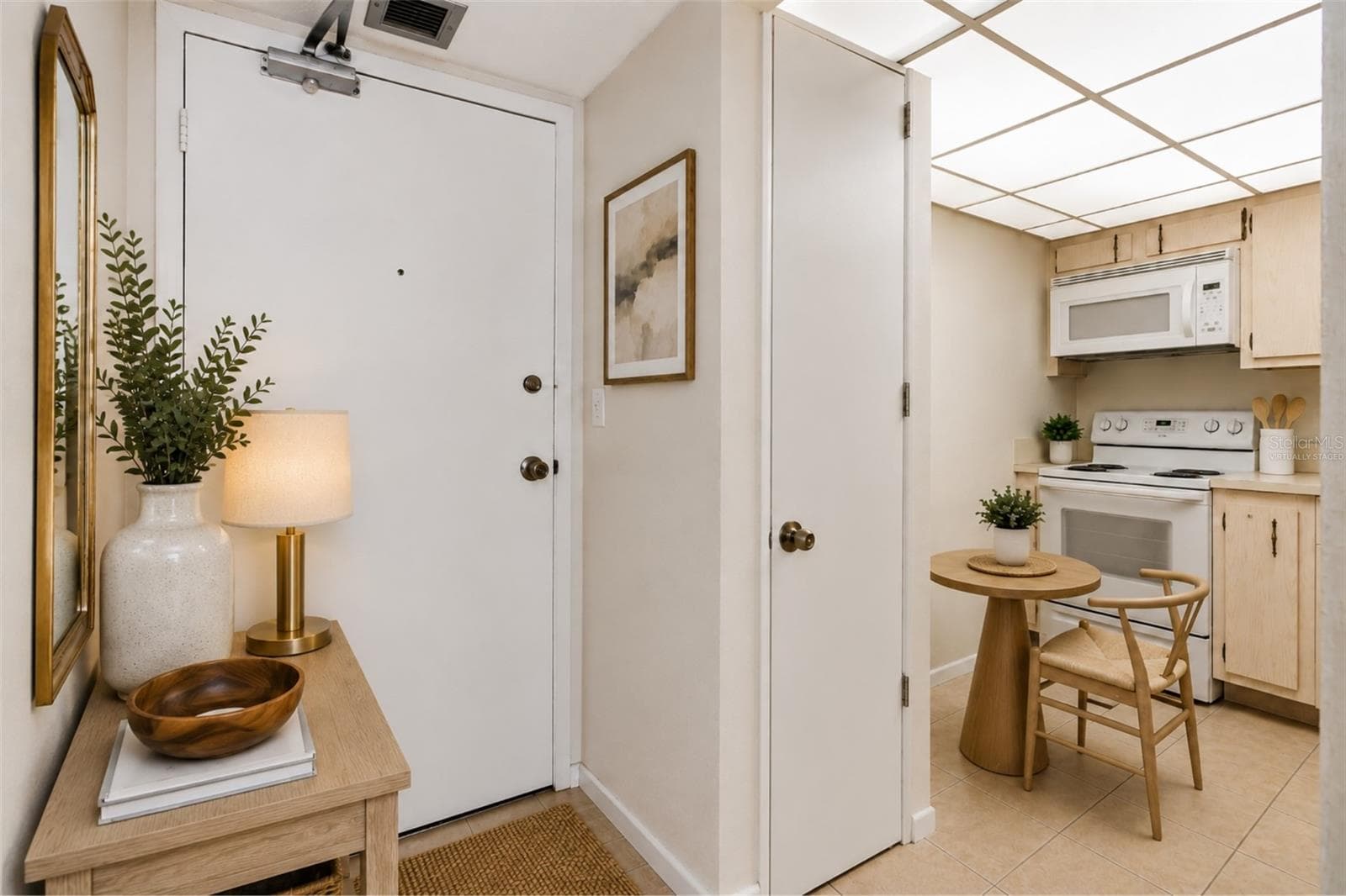 Virtually Staged - 3540 S OCEAN BLVD #808W, PALM BEACH