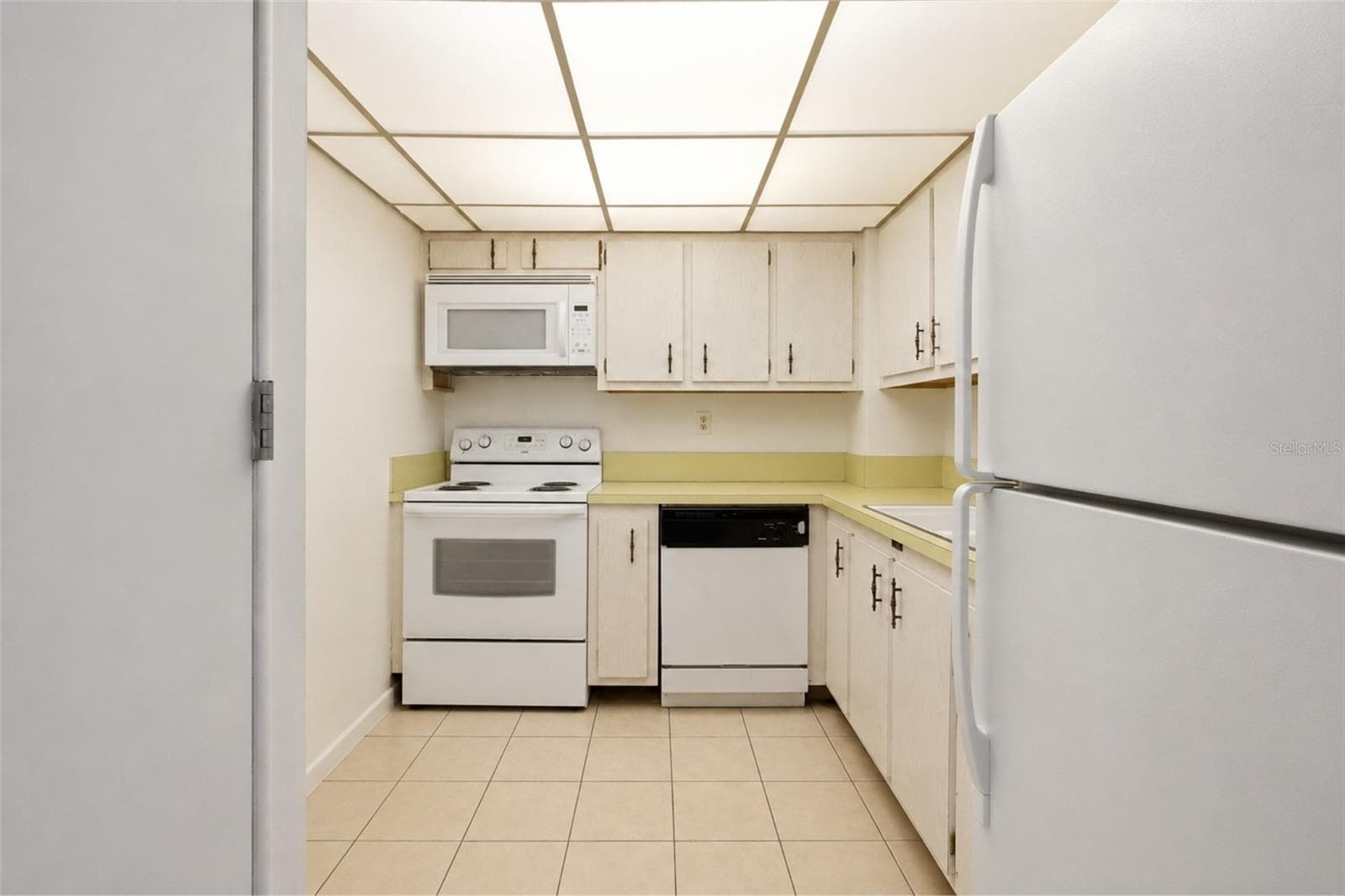 Condominium at 3540 S OCEAN BLVD #808W, PALM BEACH, photo 8 of 31
