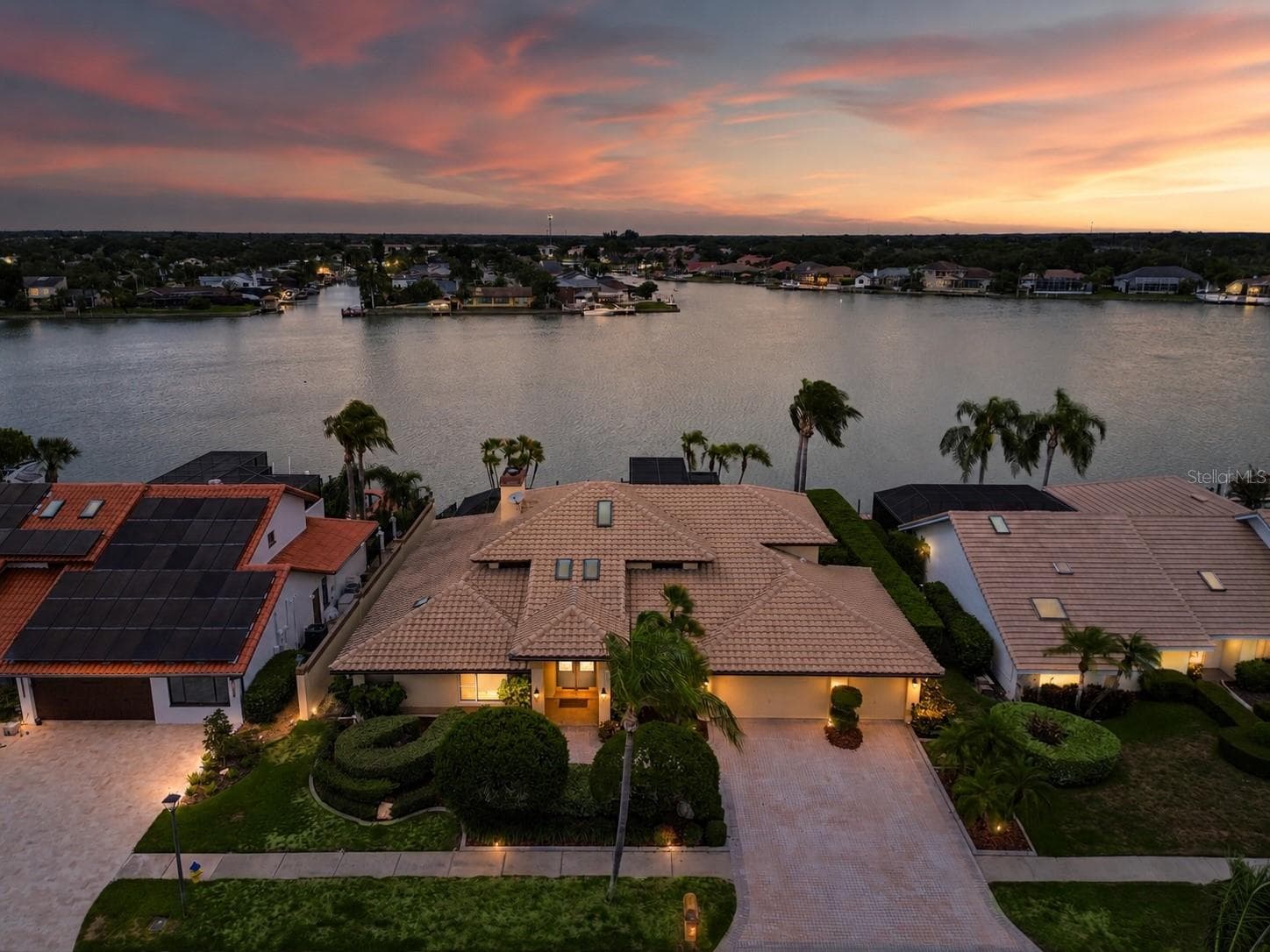 9815 BAY ISLAND DR
