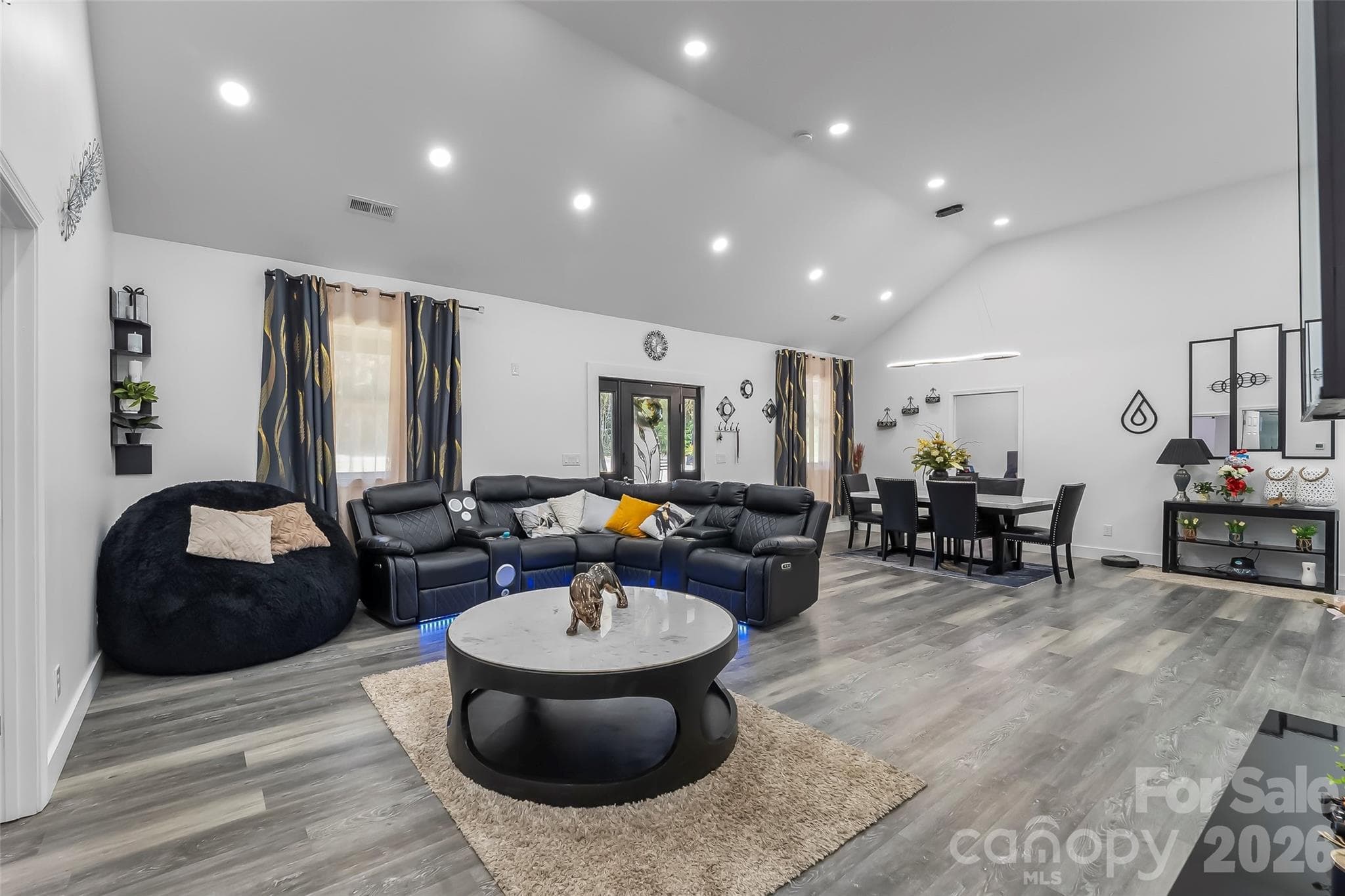 Single Family Residence at 4816 Klutz Place, Granite Falls, photo 6 of 28
