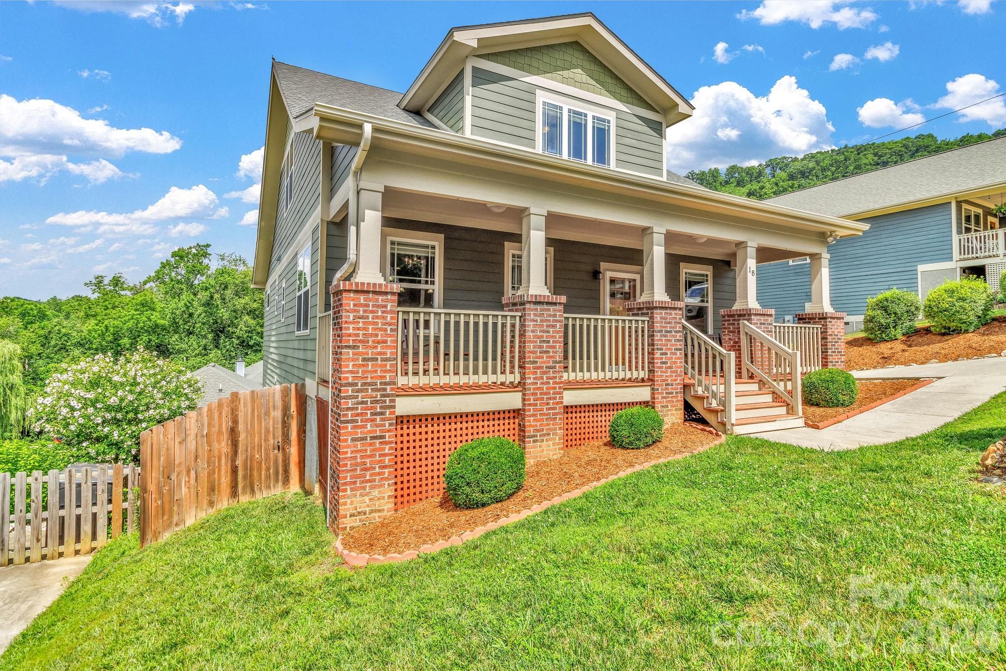 Single Family Residence at 18 Byrdcliffe Lane, Asheville, photo 3 of 39