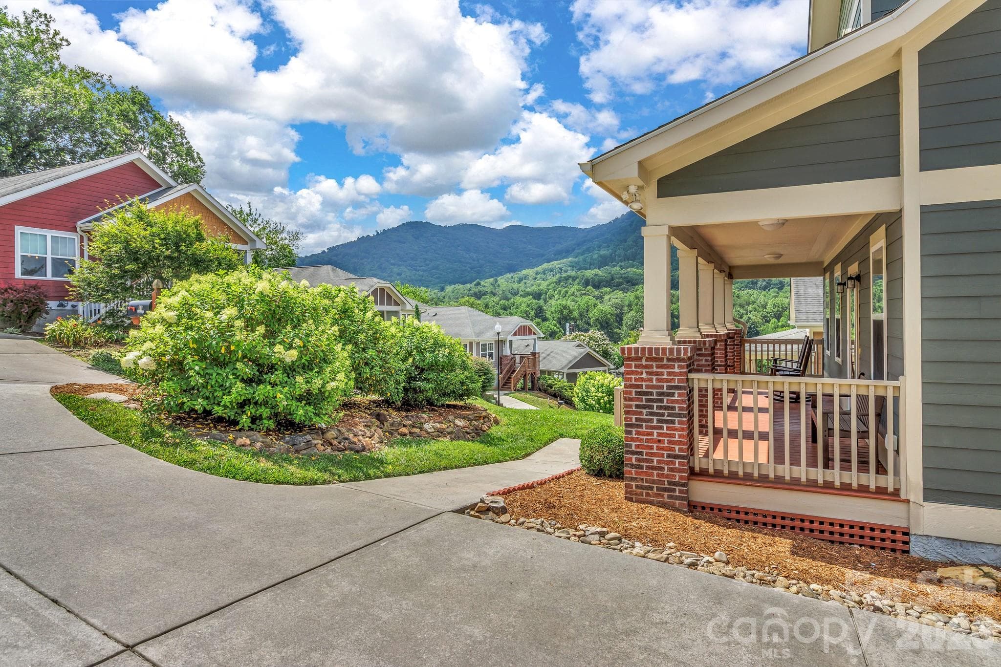 beautiful year round views - 18 Byrdcliffe Lane, Asheville