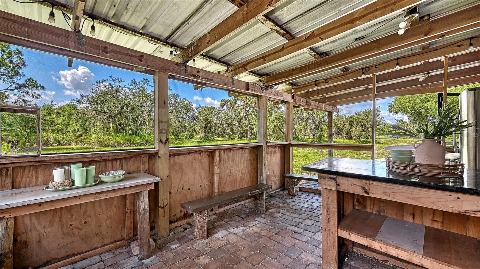 Outdoor Kitchen - 28401 104TH DR E, MYAKKA CITY