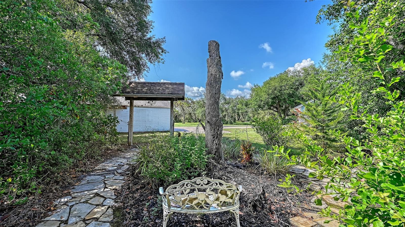 Peaceful Outdoor Sitting Area - 28401 104TH DR E, MYAKKA CITY