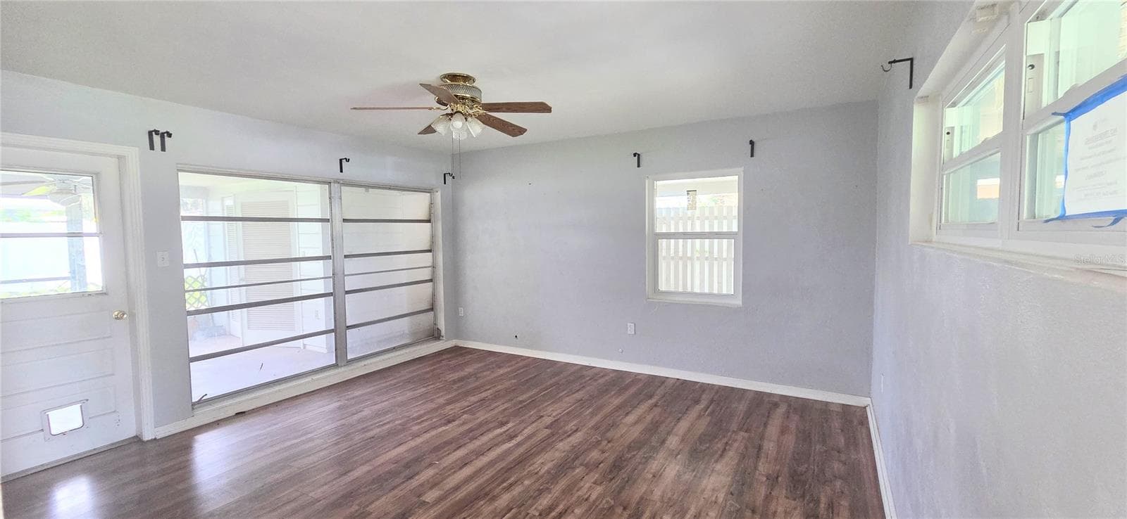 Living Room - 204 BOBBIE CIR, LAKELAND