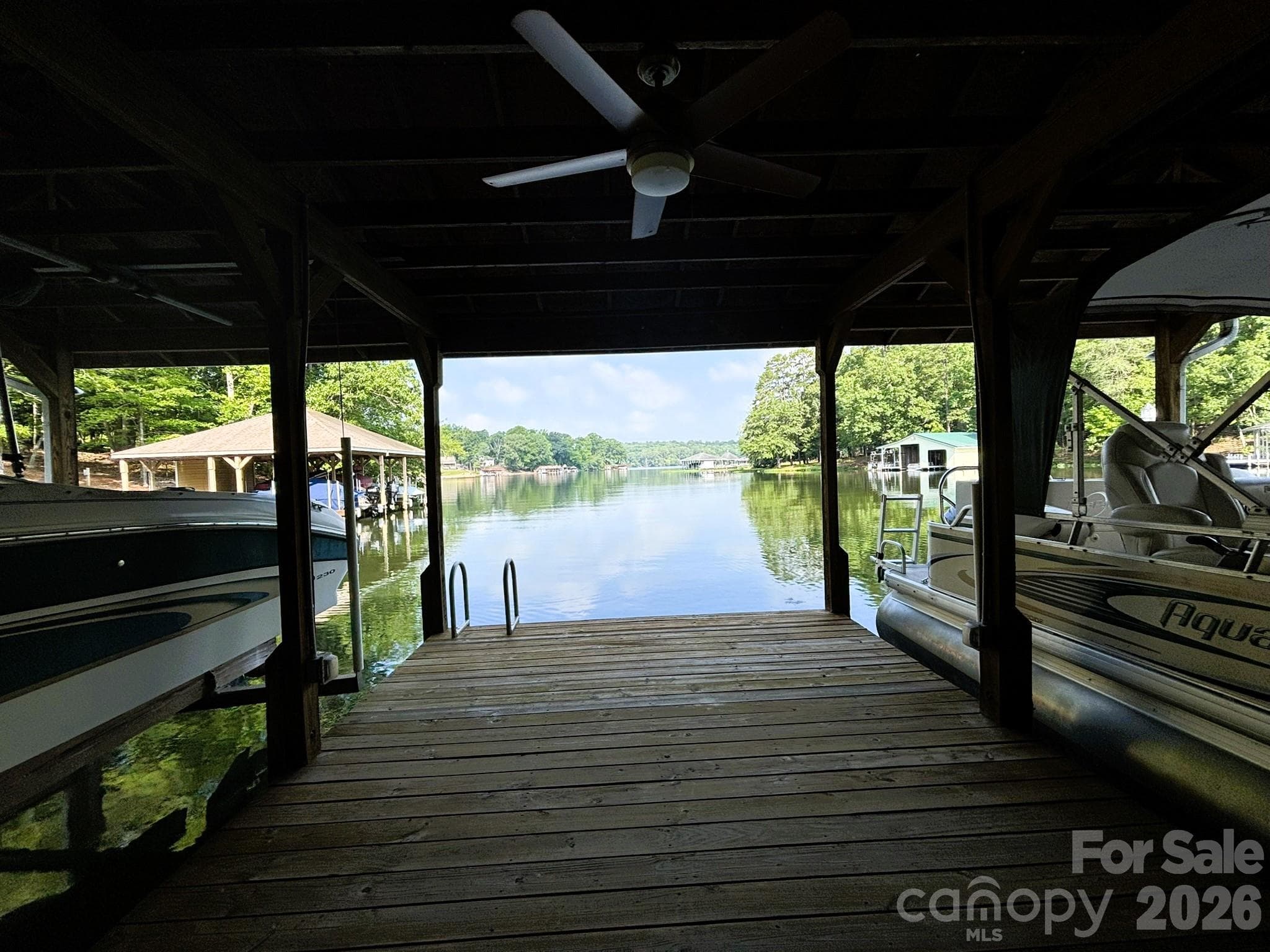 Double Boat Lift and Dock - 130 Canoe Court, Mount Gilead