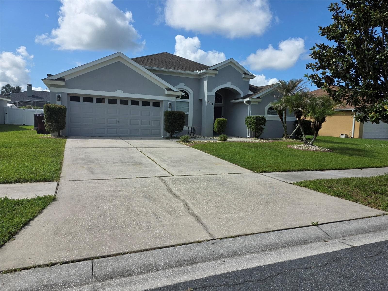 881 SENECA TRL
