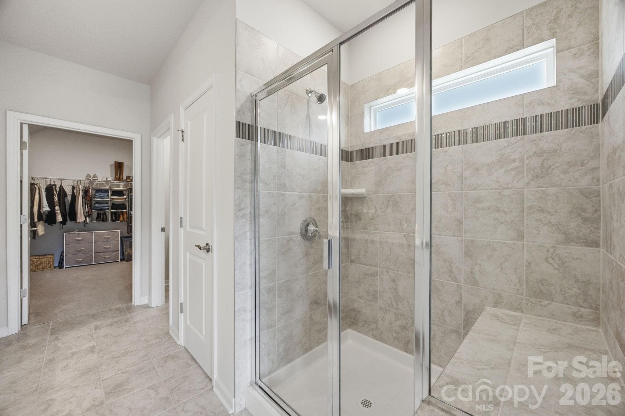 Single Family Residence at 1125 Lookout Shoals Drive, Fort Mill, photo 15 of 33