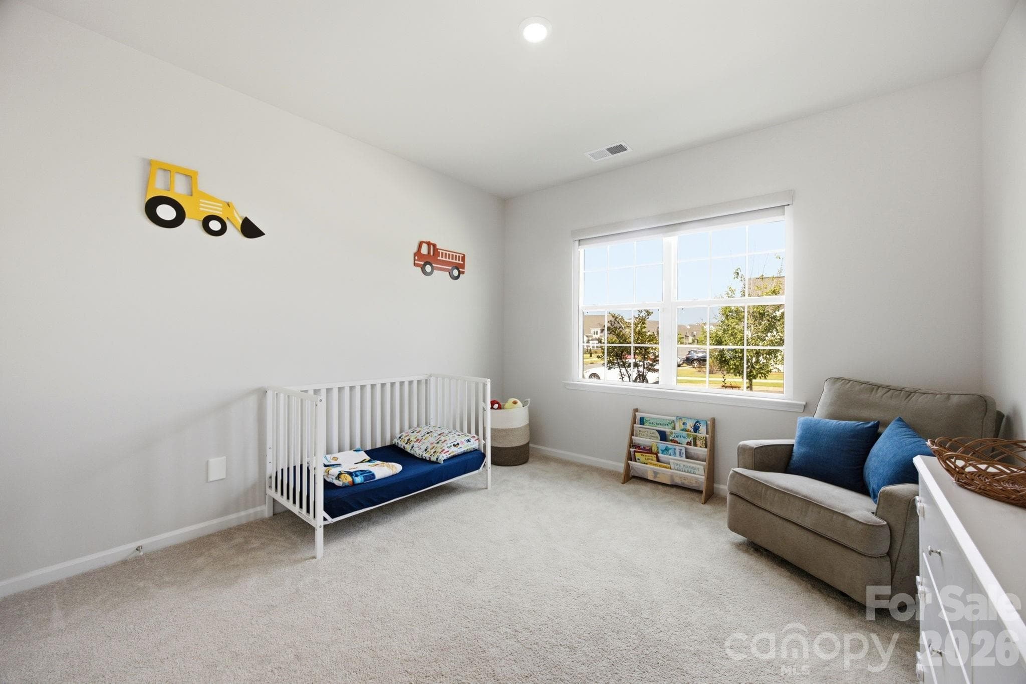 Single Family Residence at 1125 Lookout Shoals Drive, Fort Mill, photo 17 of 33