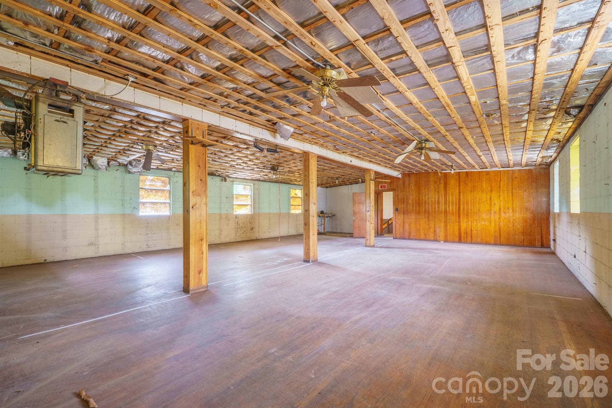 Business at Shelby, photo 10 of 25