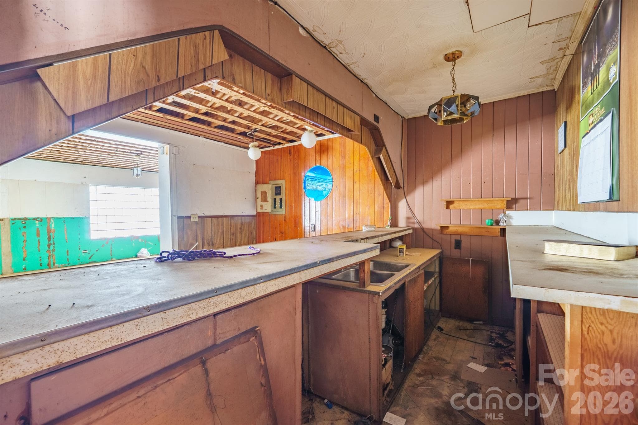 Business at Shelby, photo 15 of 25