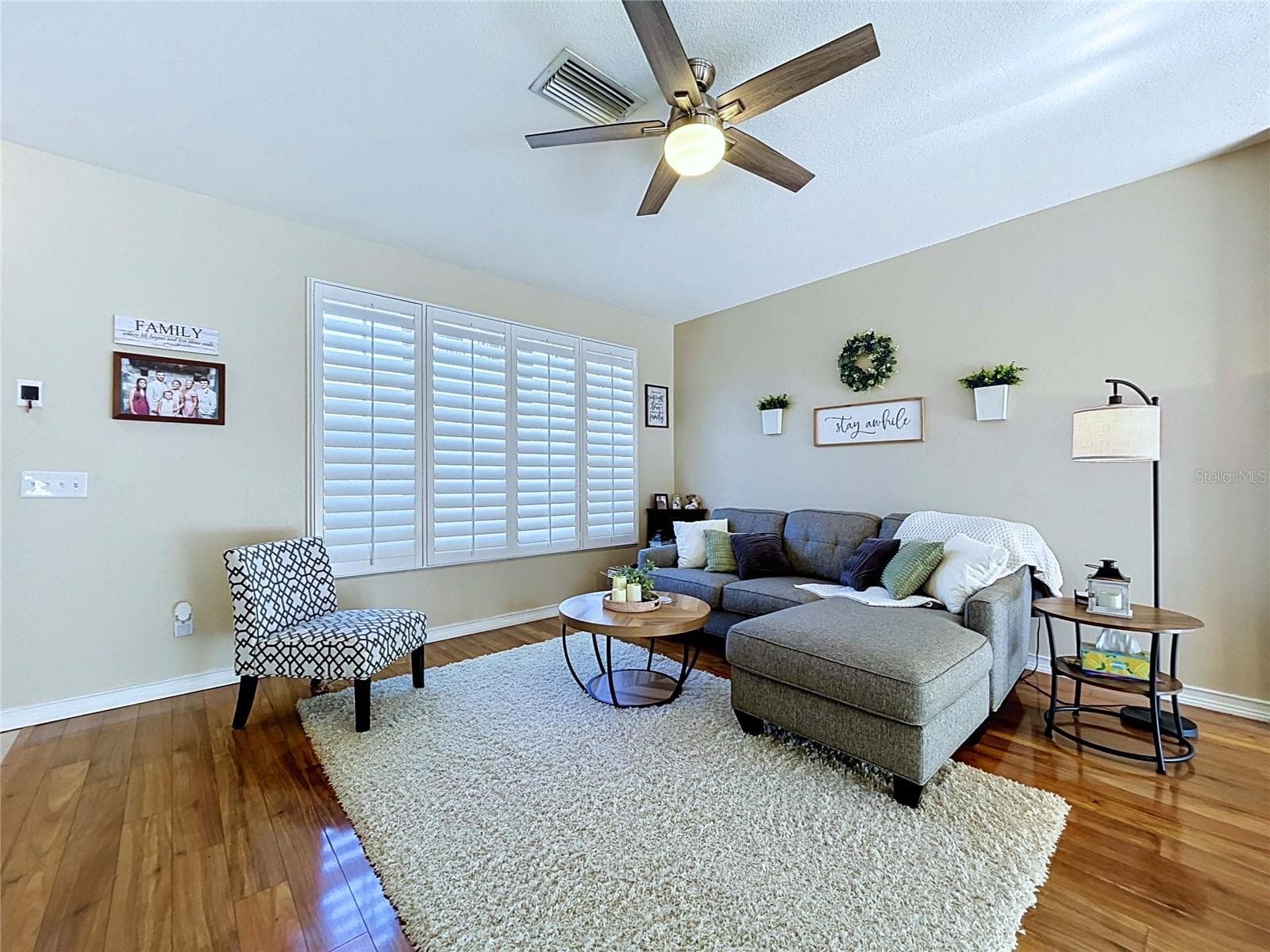 Townhouse at 12207 COUNTRY WHITE CIR, TAMPA, photo 8 of 37