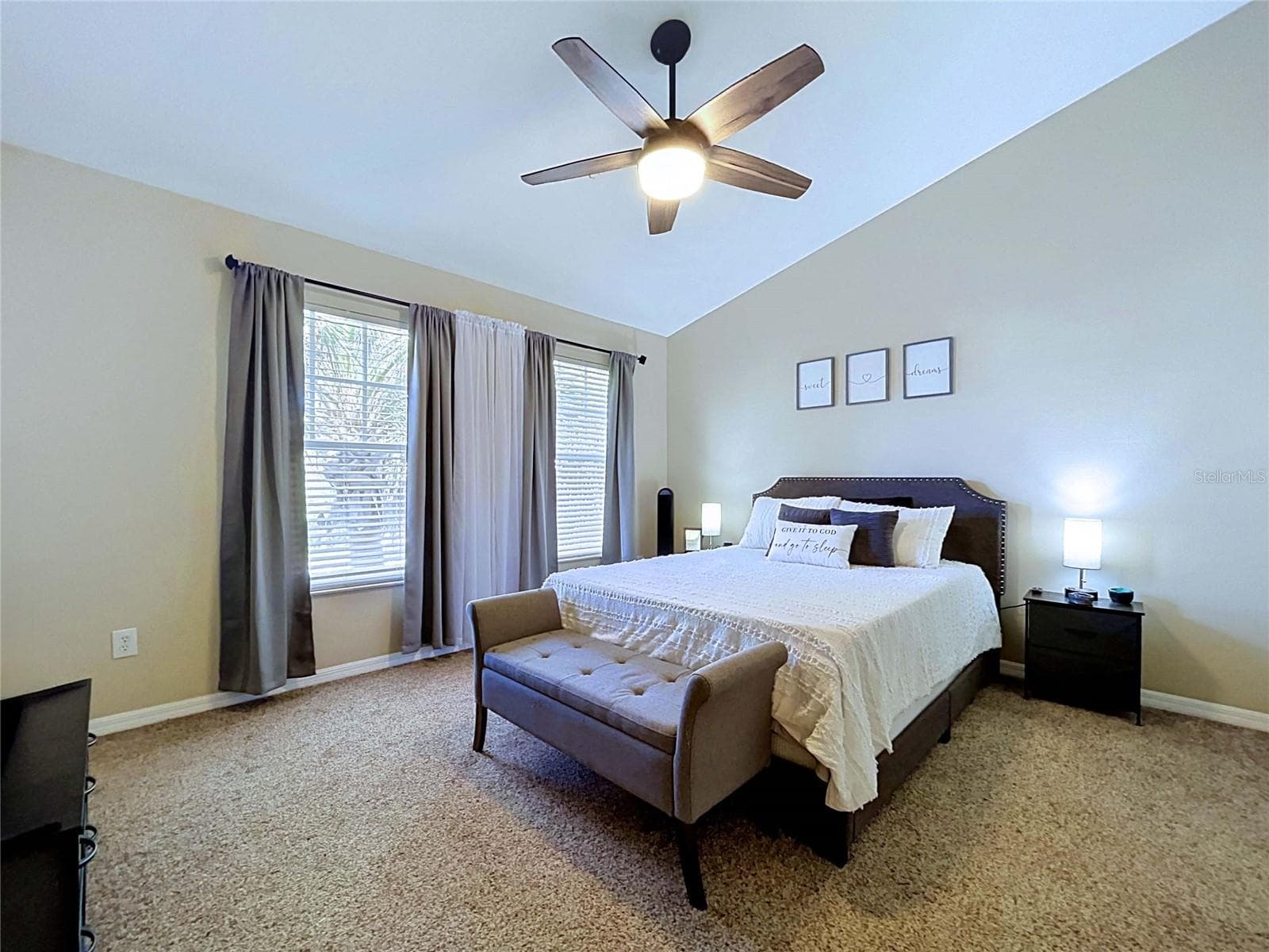 Townhouse at 12207 COUNTRY WHITE CIR, TAMPA, photo 14 of 37