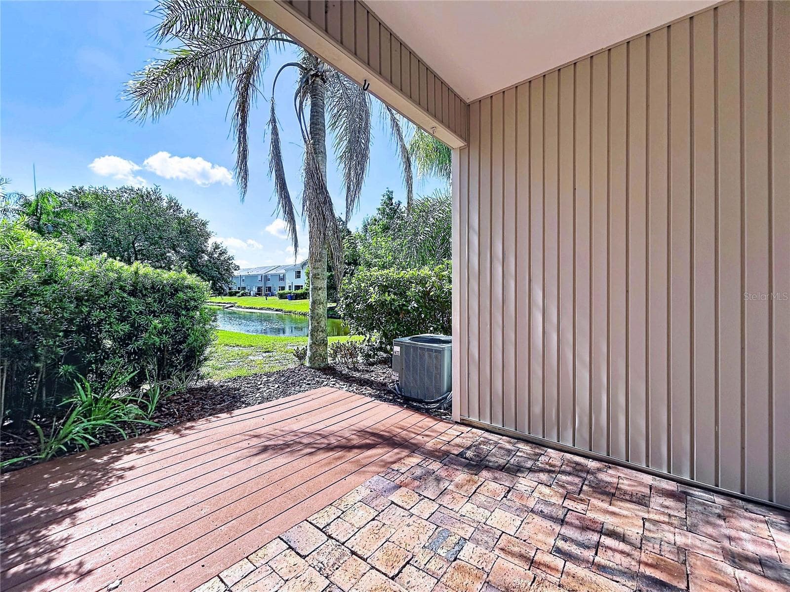 Townhouse at 12207 COUNTRY WHITE CIR, TAMPA, photo 22 of 37