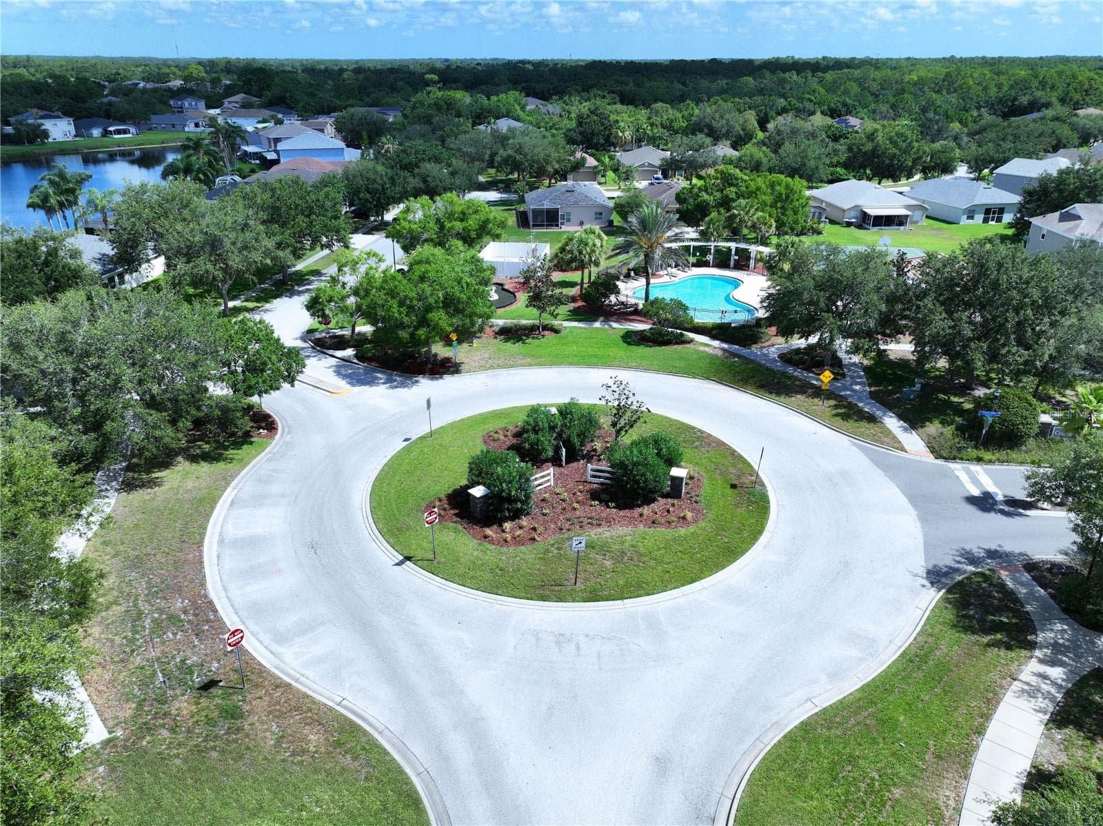 Townhouse at 12207 COUNTRY WHITE CIR, TAMPA, photo 30 of 37