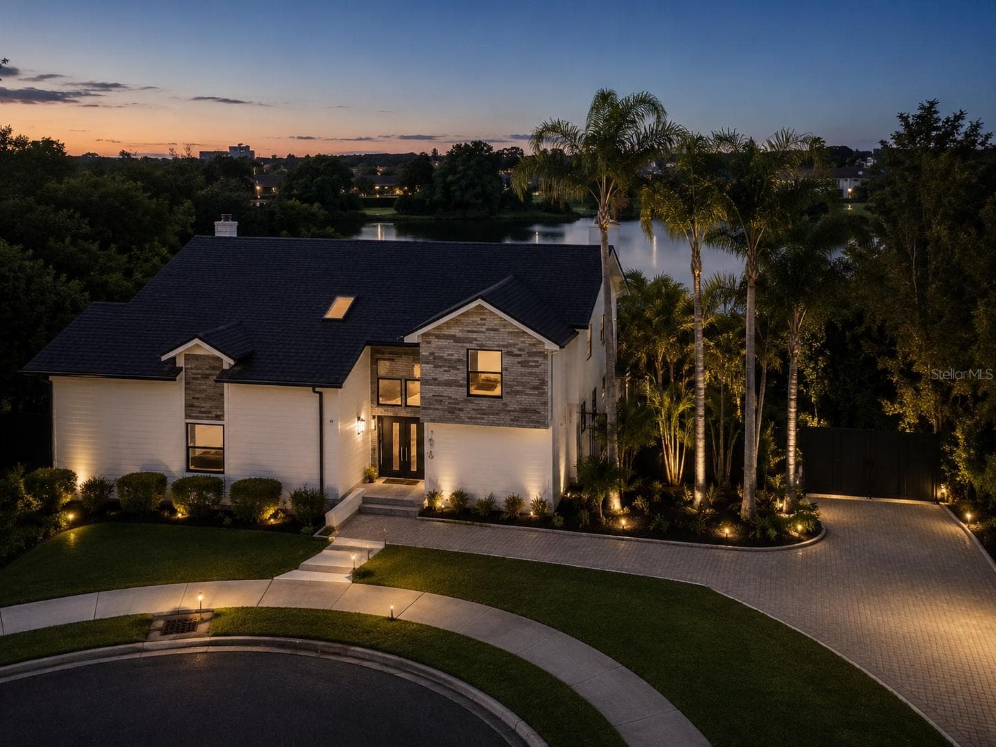 7826 PINE HAVEN CT