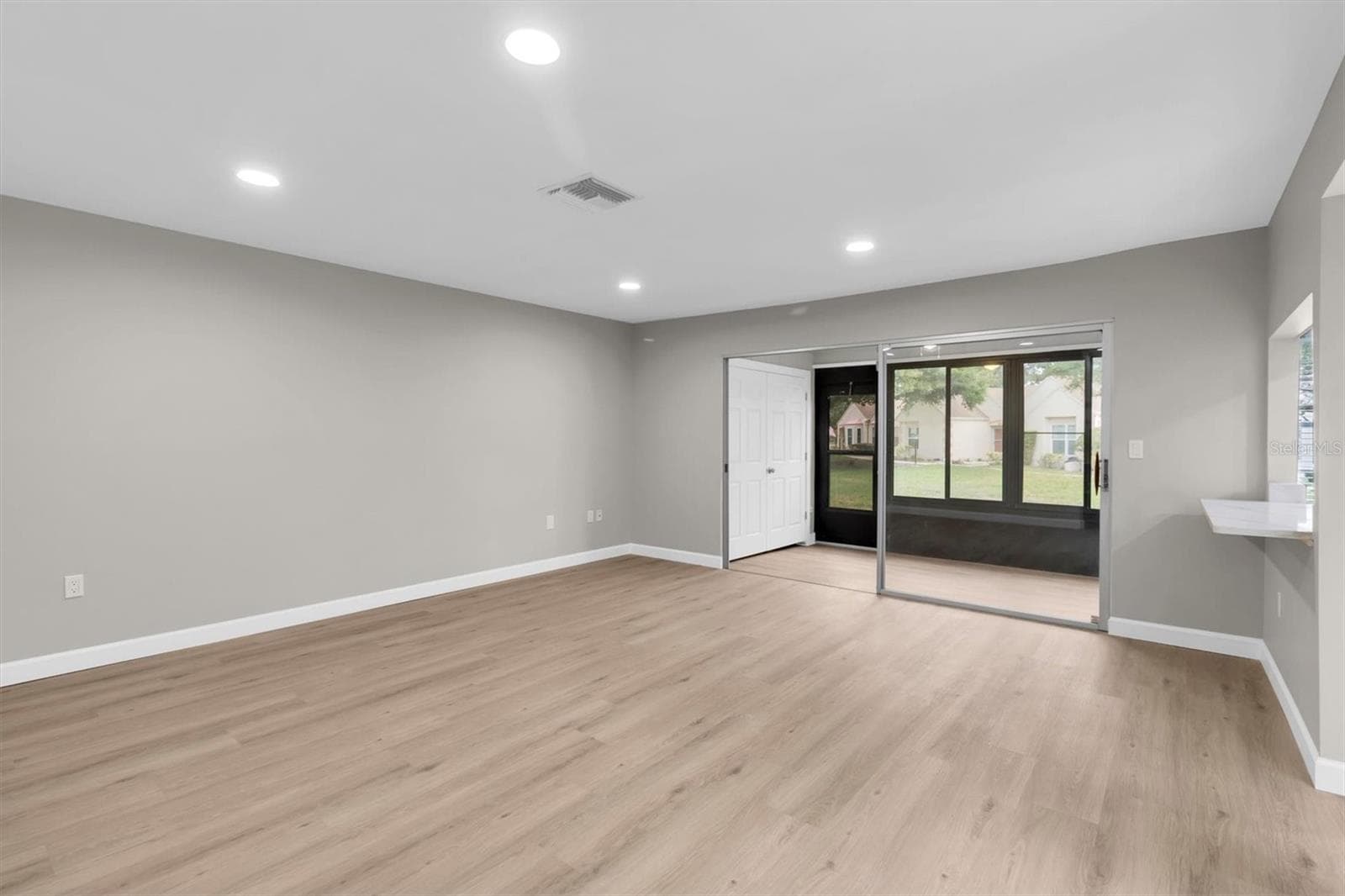 Condominium at 11337 VERSAILLES LN, PORT RICHEY, photo 3 of 64